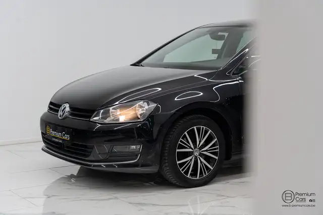Volkswagen Golf view 12