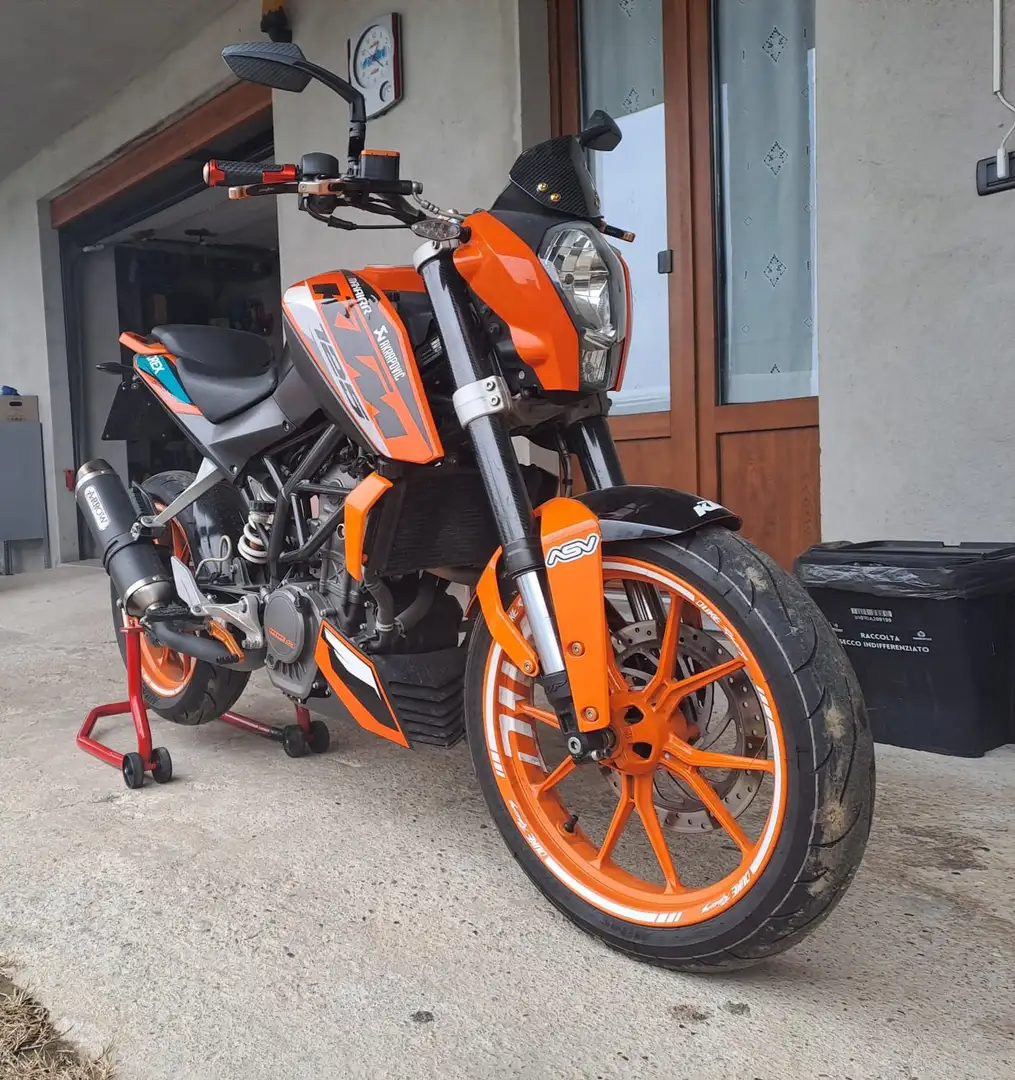 KTM 125 Duke Orange - 1