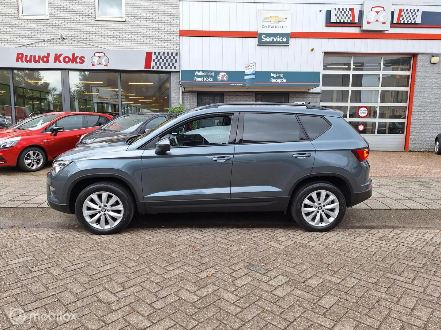 SEAT Ateca 1.0 ECOTSI STYLE BUSINESS INTENSE / Carplay / Park Grijs - 2