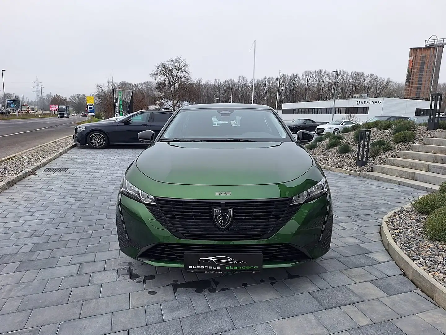 Peugeot 308 Hybrid 180 e-EAT8 Active Pack **8-Fach Bereift** Verde - 2