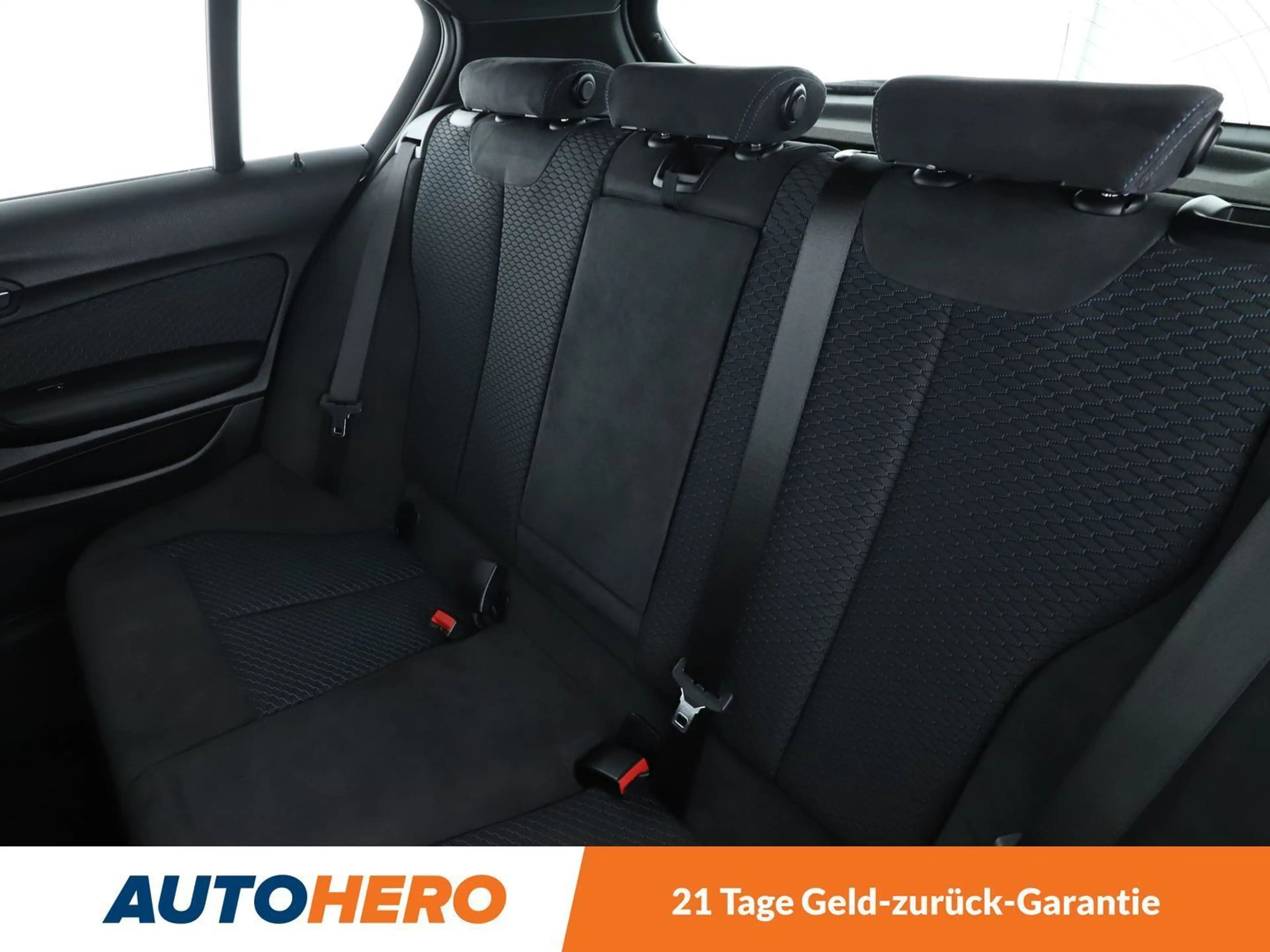 BMW 140 M140i xDrive Special Edition Aut.*NAVI*TEMPO*LED* — photo 14