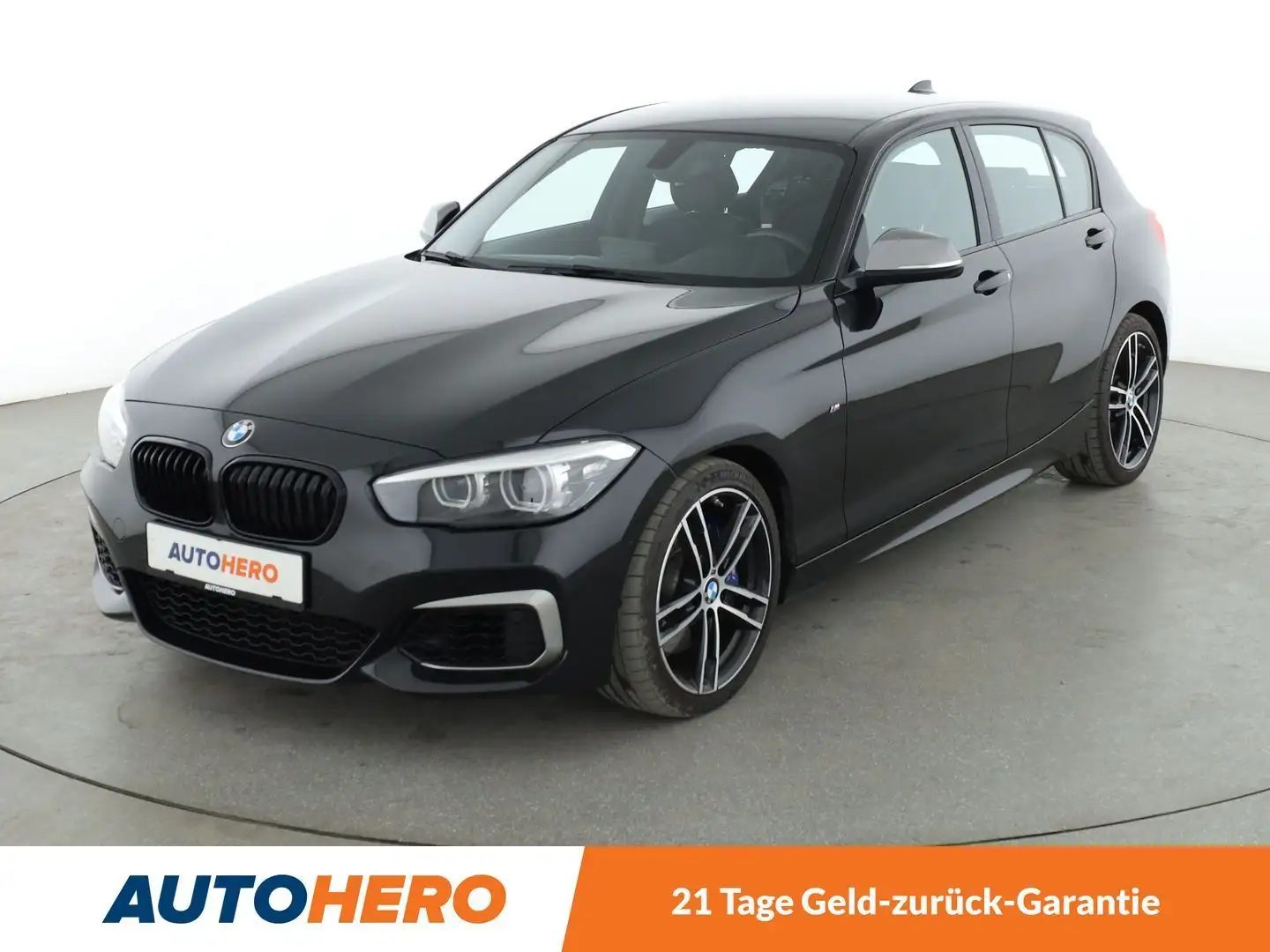 BMW 140 M140i xDrive Special Edition Aut.*NAVI*TEMPO*LED* Schwarz - 1
