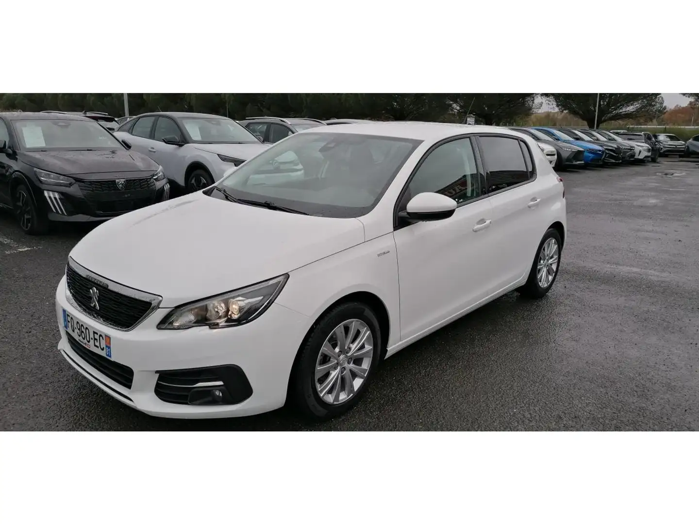 Peugeot 308 1.2i PureTech 110 Style +CAMERA Blanc - 2