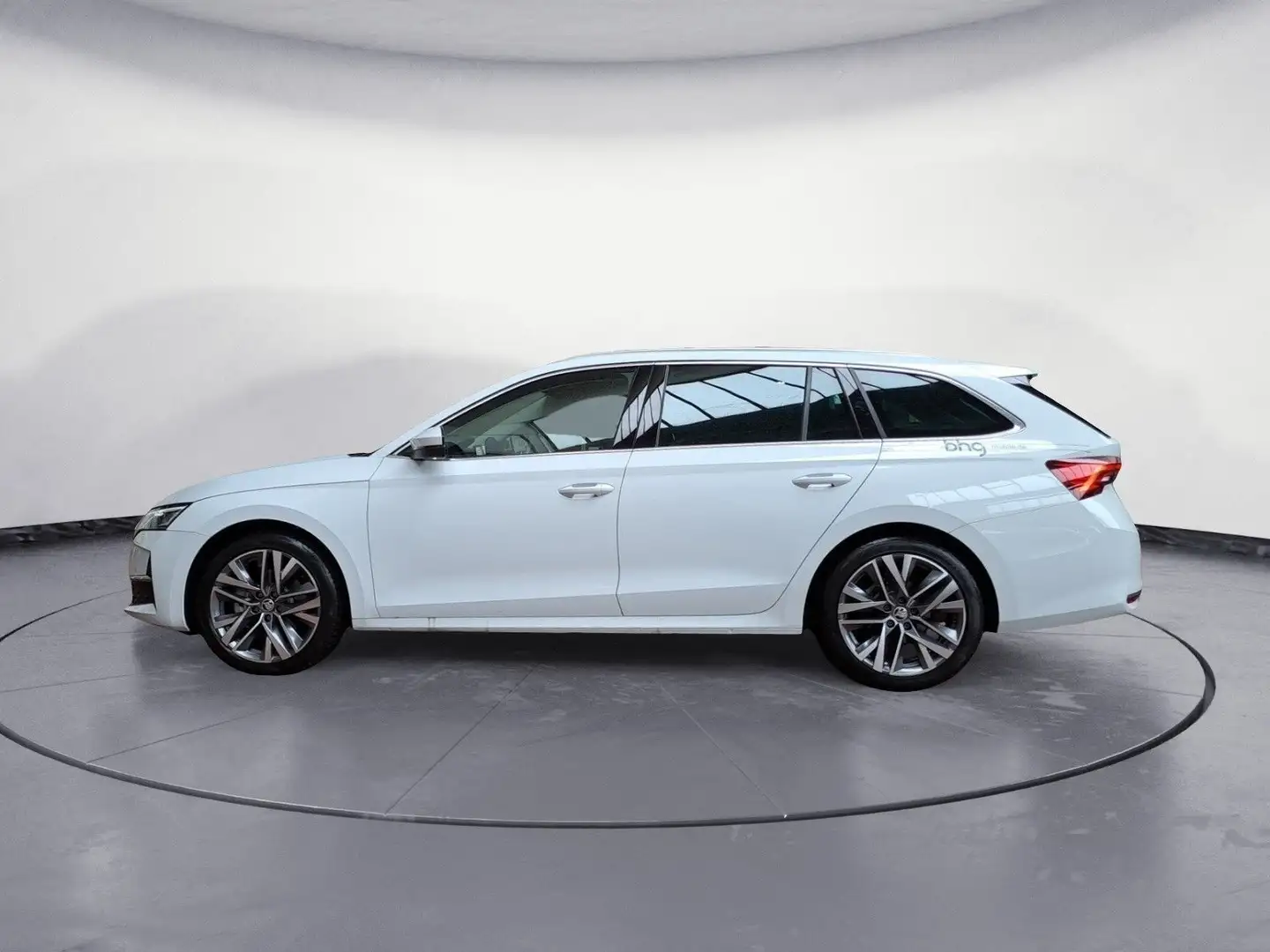 Skoda Octavia Combi Ultimate Schwarz 2,0 TDI 1 Weiß - 2