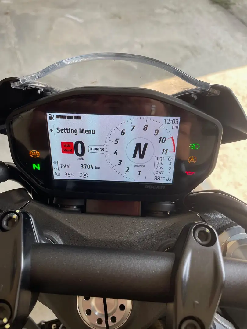 Ducati Monster 937 plus - 2