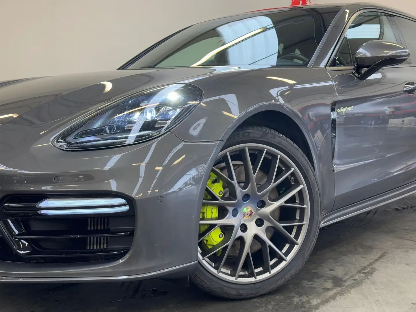 Porsche Panamera 4 e-Hybrid Sport Turismo Gris - 2
