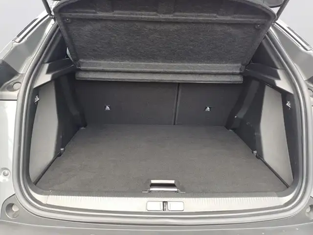 Peugeot 2008 view 7