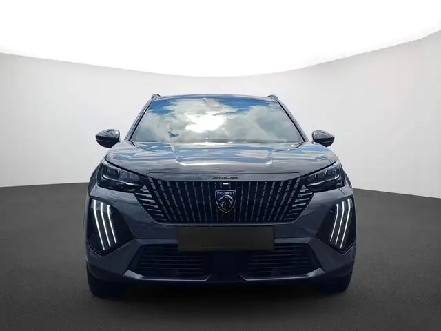 Peugeot 2008 view 2