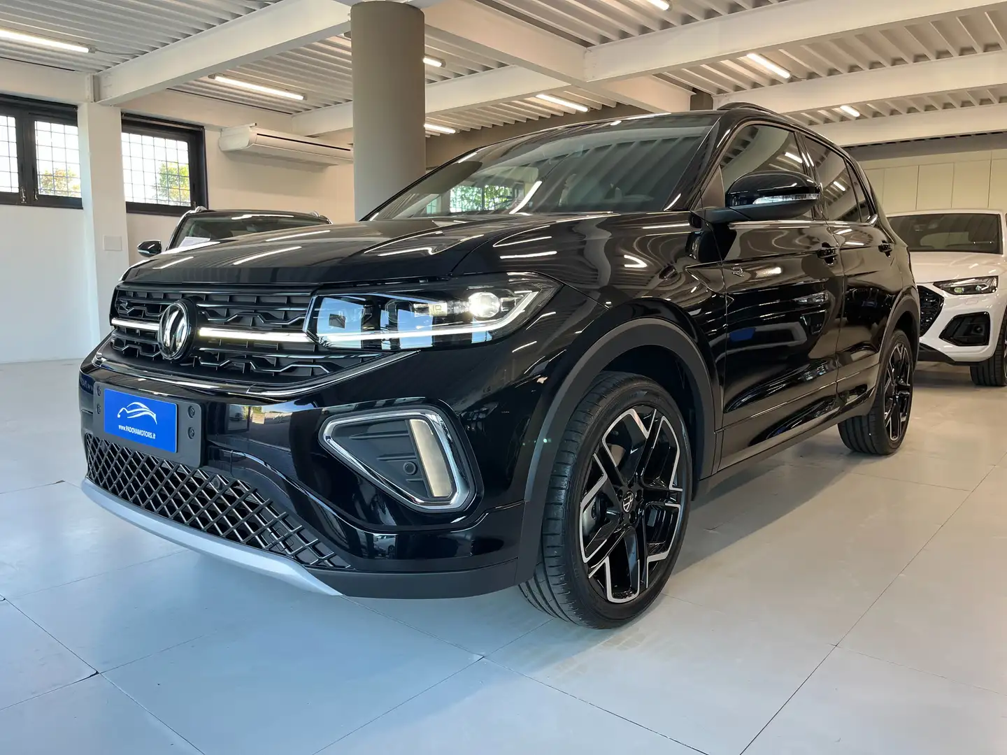 Volkswagen T-Cross 1.0 TSI 115cv DSG R-Line Plus Negro - 2