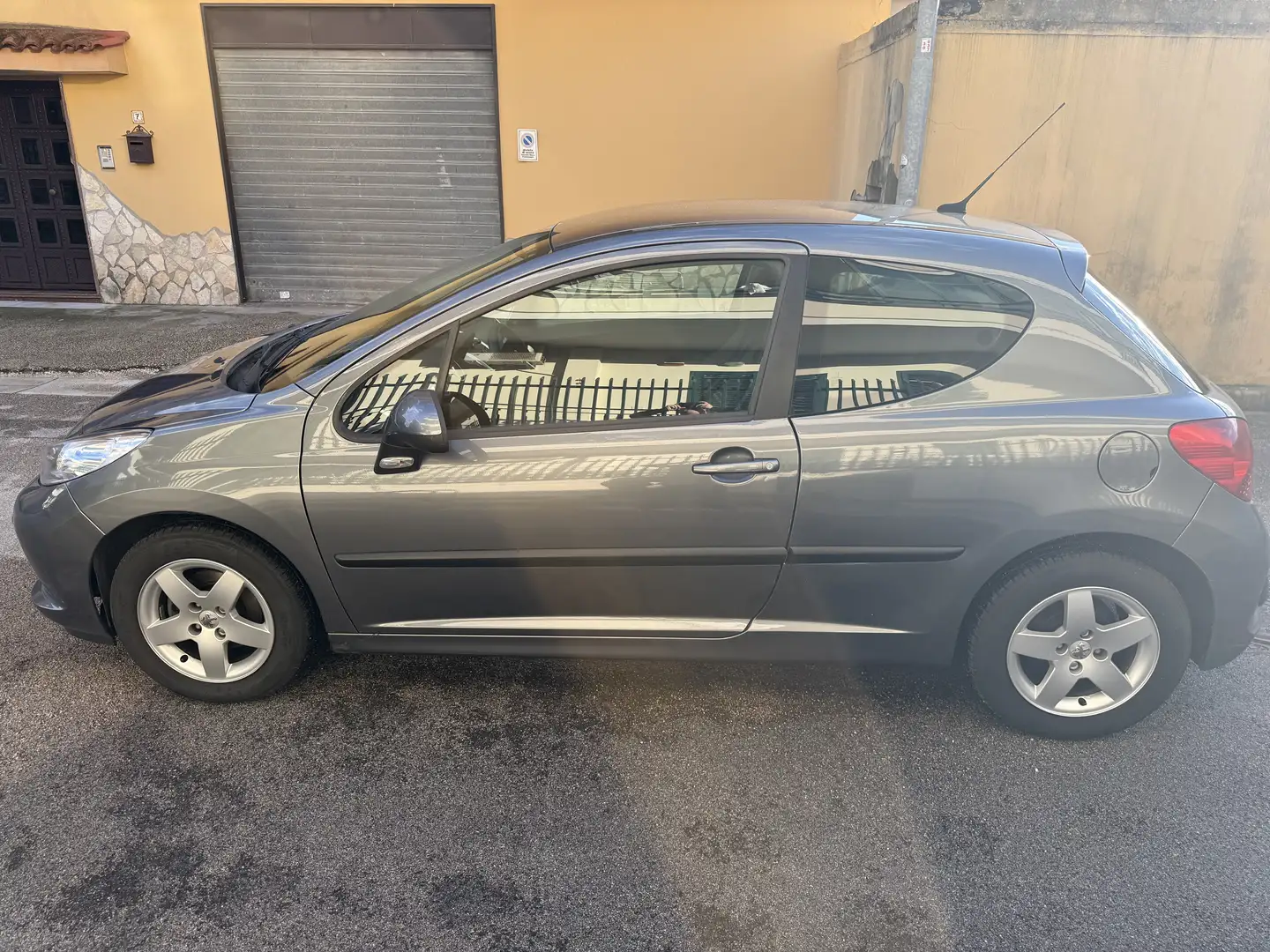 Peugeot 207 3p 1.4 8v Energie Sport eco-Gpl - 2