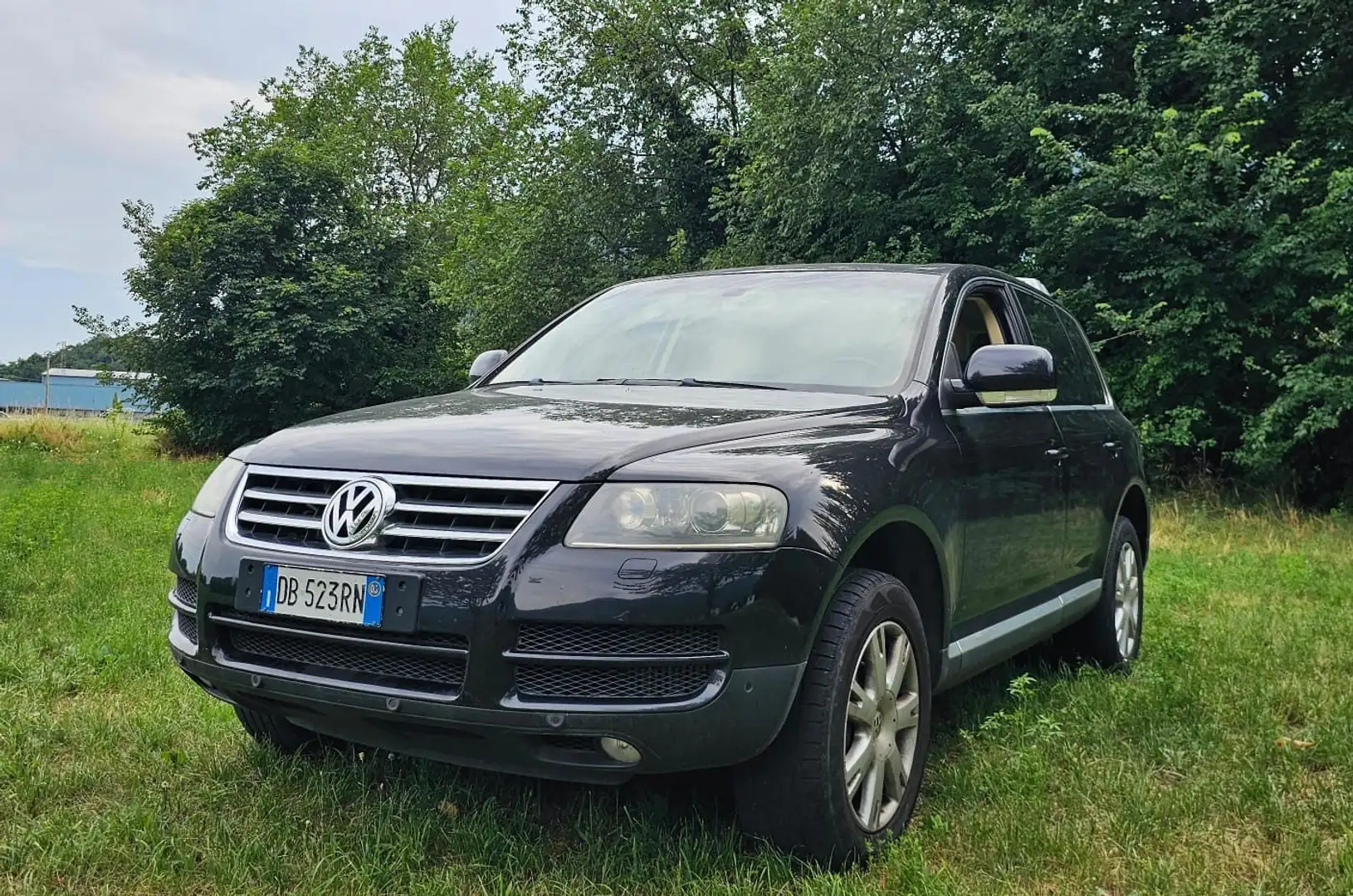Volkswagen Touareg 3.0 V6 tdi tiptronic dpf Noir - 1