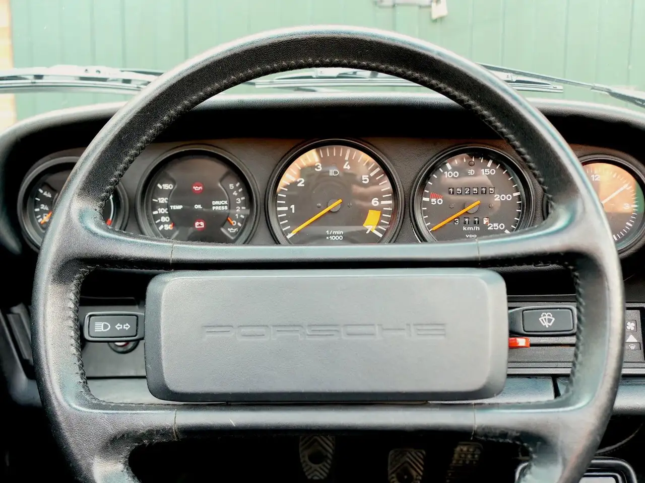 Porsche 911 3,2 Carrera Cabriolet in grandprix weiß, foto 11
