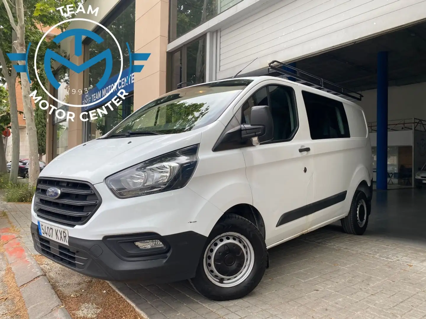 Ford Transit Custom FT 300 L2 Van DCb. Ambiente 105 Weiß - 1