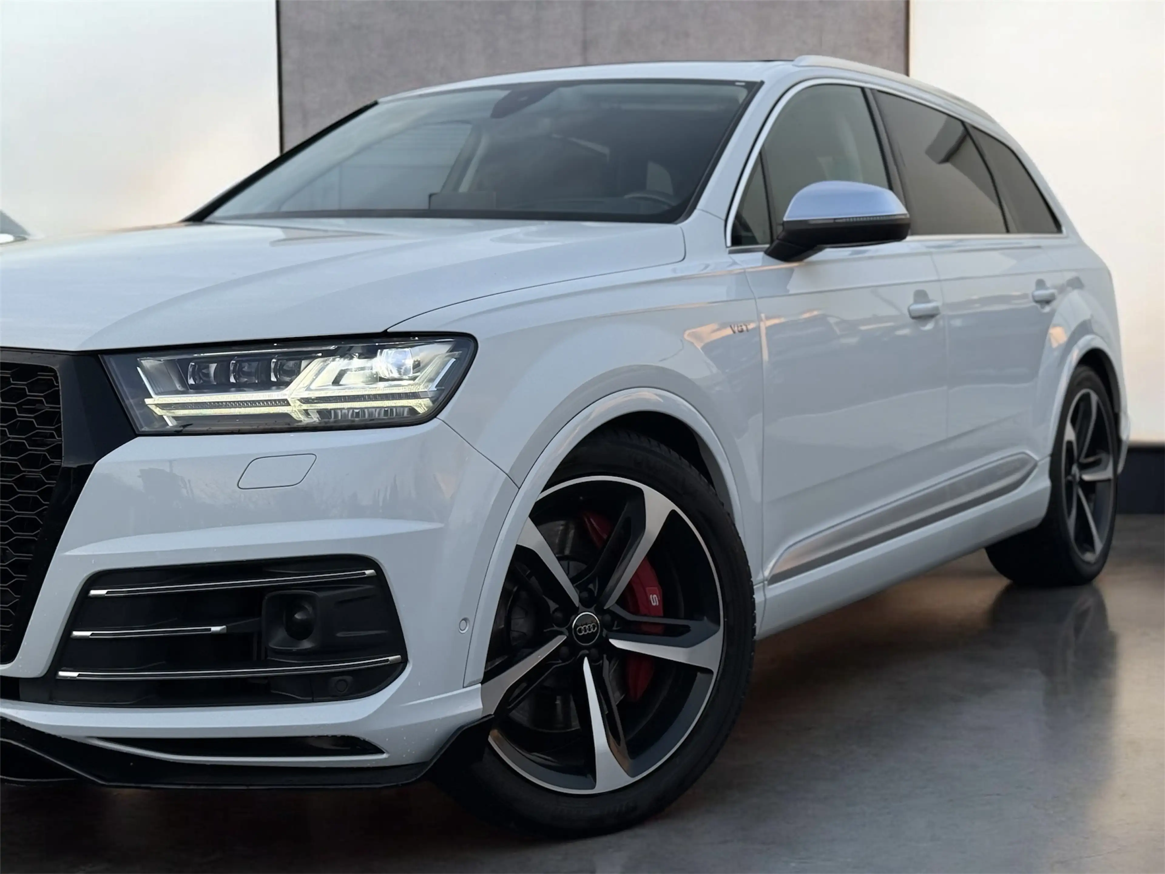 Audi SQ7 4.0 V8 BiTDI 435CH QUATTRO S-TRONIC *FULL OPTIONS* — photo 4