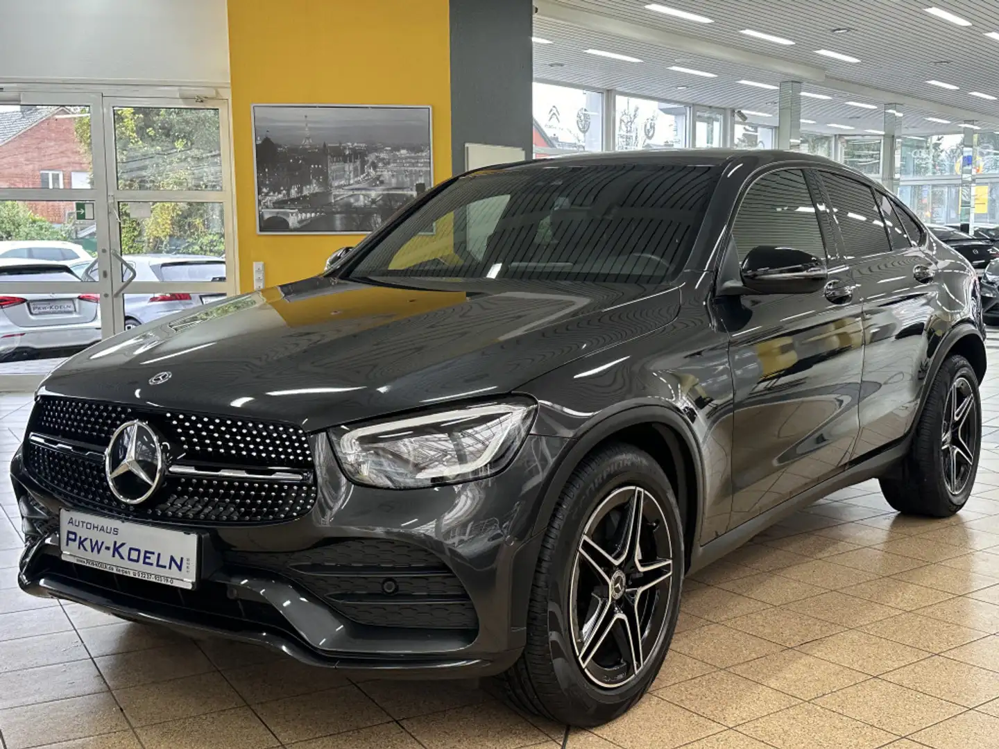 Mercedes-Benz GLC 300 d 4M AMG-LiNE*NiGHT*LED*NAVi*ToTW*KAMERA Grau - 1