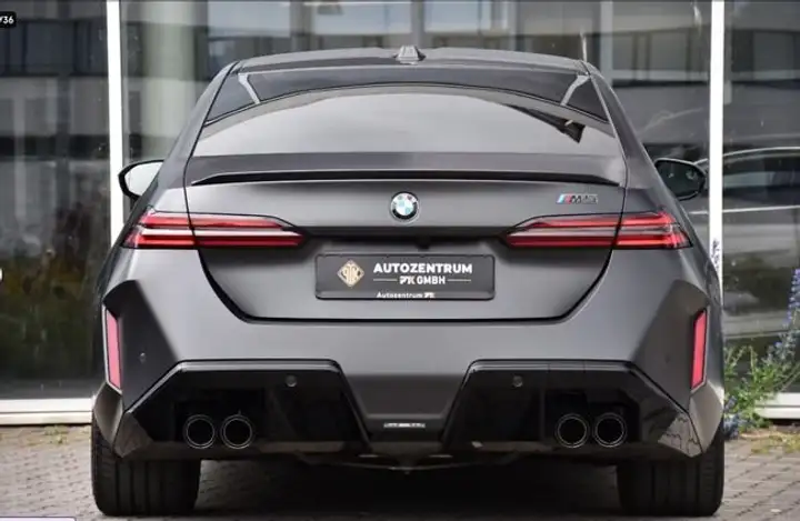 BMW M5 2025, foto 5