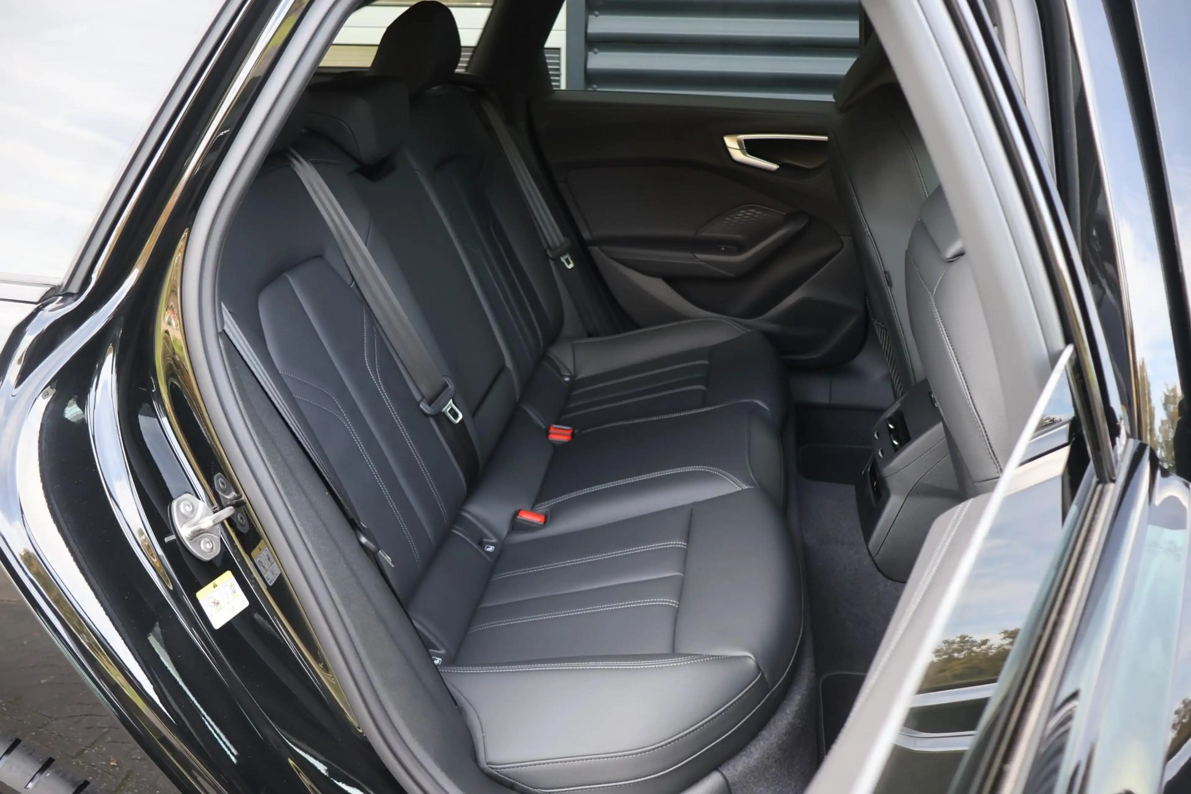 Audi A5 Avant 2.0 e-hybrid 299pk quattro S edition | Trekh — photo 6