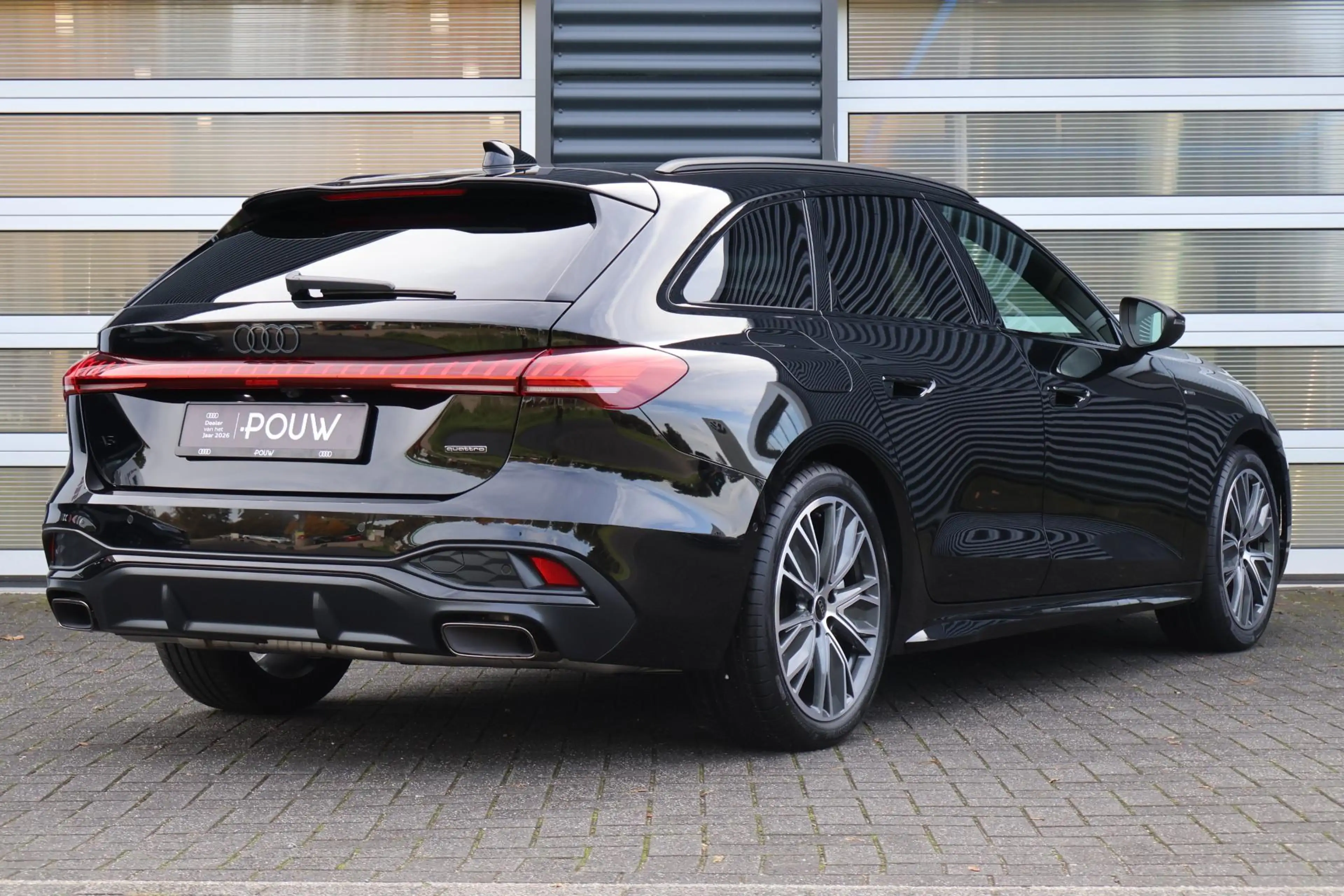 Audi A5 Avant 2.0 e-hybrid 299pk quattro S edition | Trekh — photo 2
