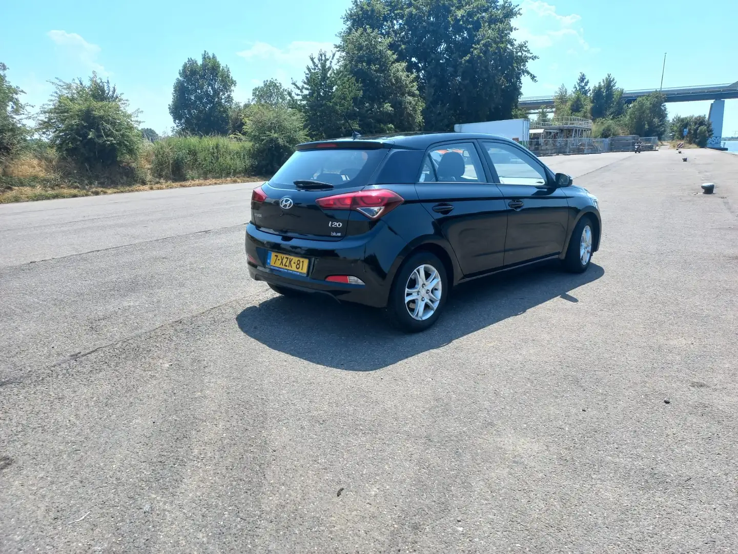 Hyundai i20 i-Motion Blue Black - 1