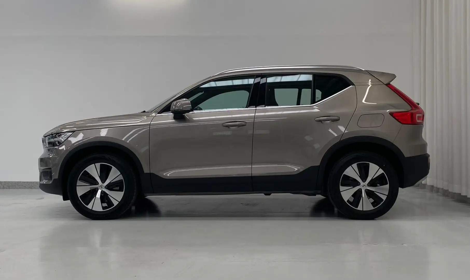 Volvo XC40 1.5 t5 phev Inscription Expression auto Goud - 2