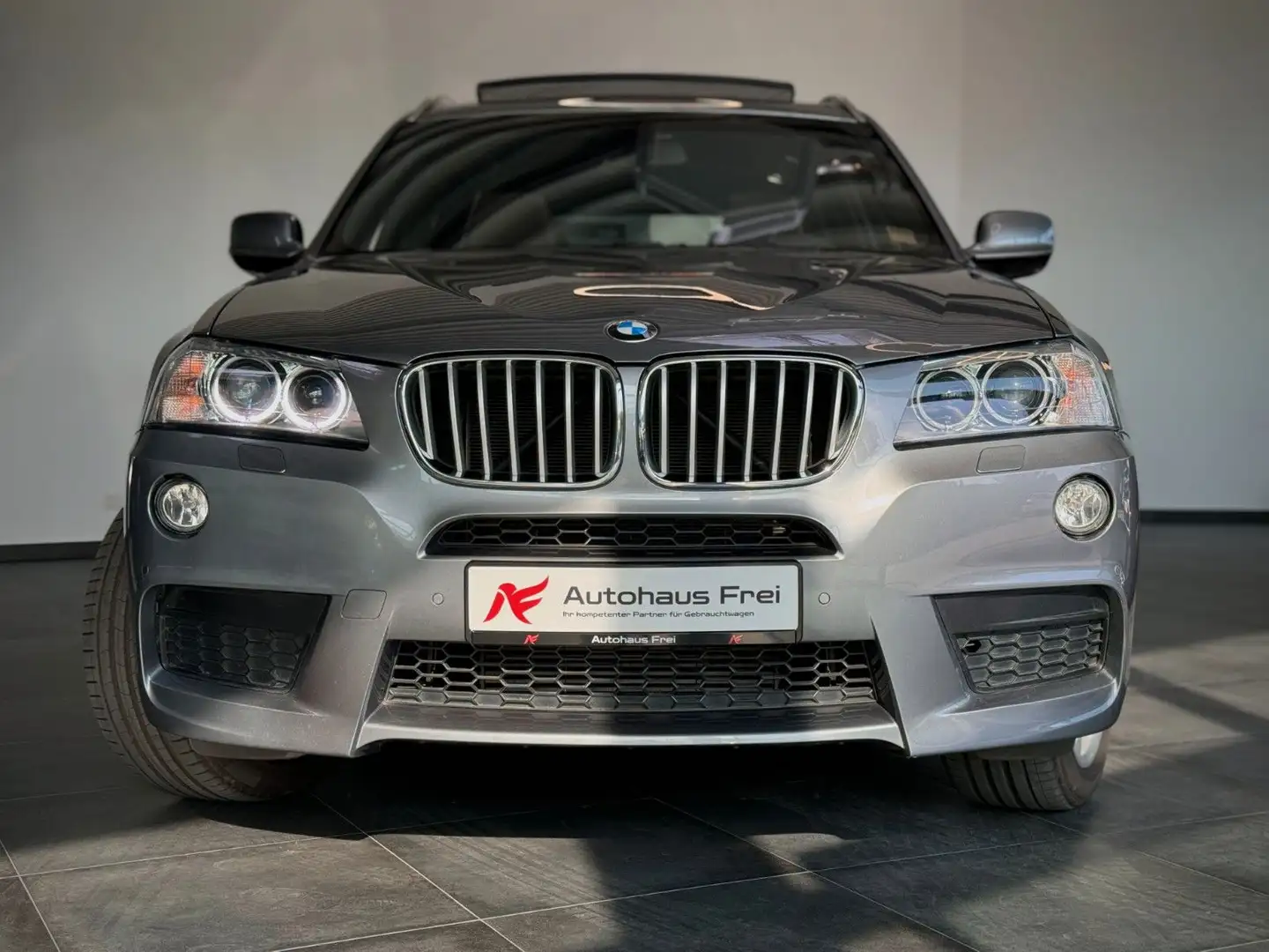BMW X3 xDrive35i M Sport-Paket 1.Hand*Panorama*Kamer Grijs - 1