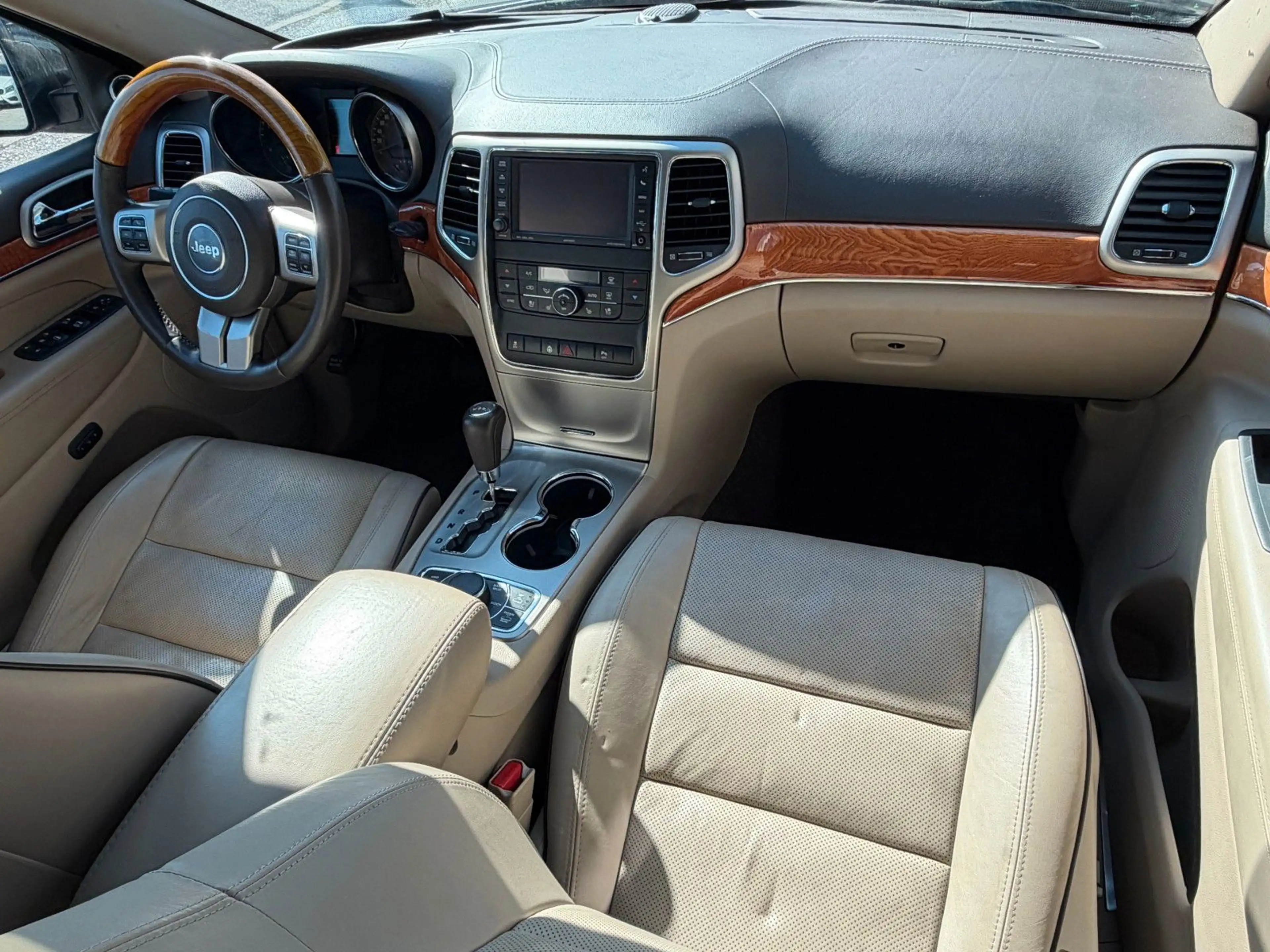 Jeep Grand Cherokee 3.0 CRD Overland *SITZKLIMA*PANO* — photo 10