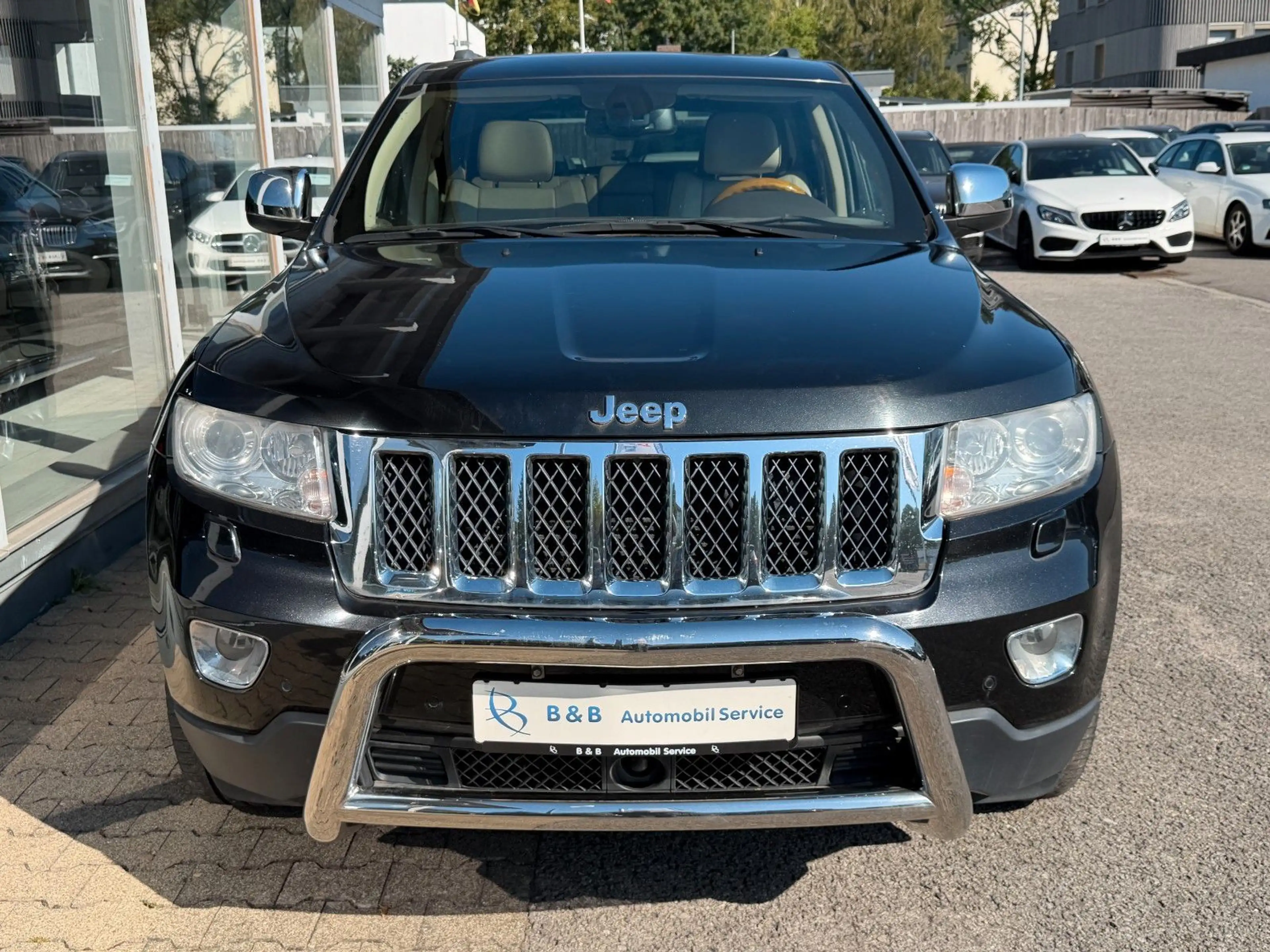 Jeep Grand Cherokee 3.0 CRD Overland *SITZKLIMA*PANO* — photo 7