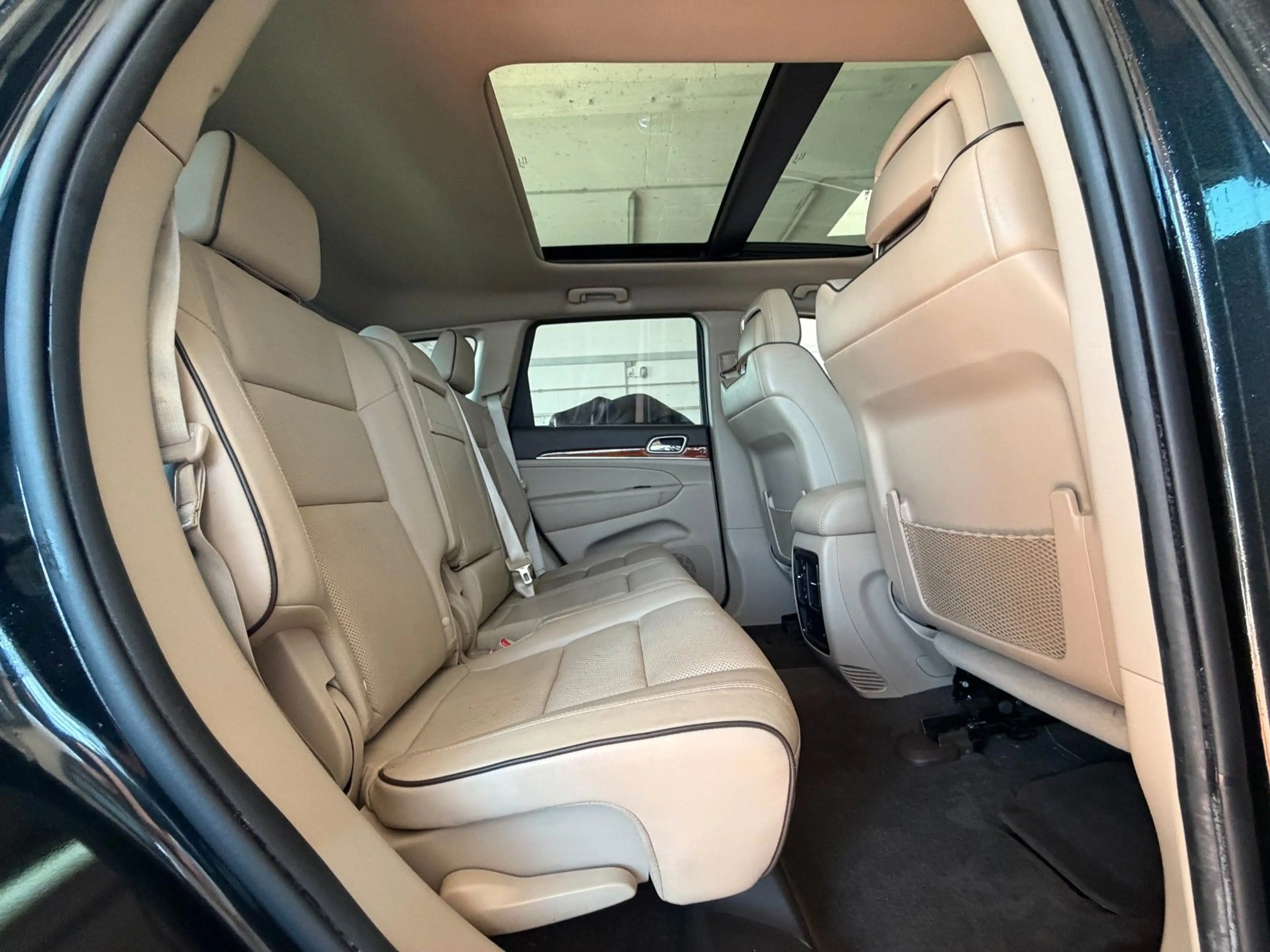 Jeep Grand Cherokee 3.0 CRD Overland *SITZKLIMA*PANO* — photo 13