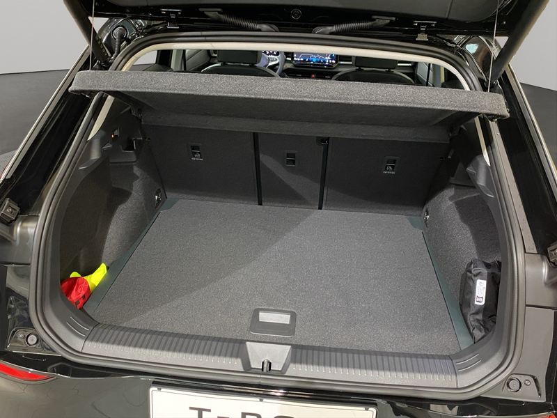 Volkswagen T-Roc Style 1.5 eTSI DSG / Navi RFK — photo 13