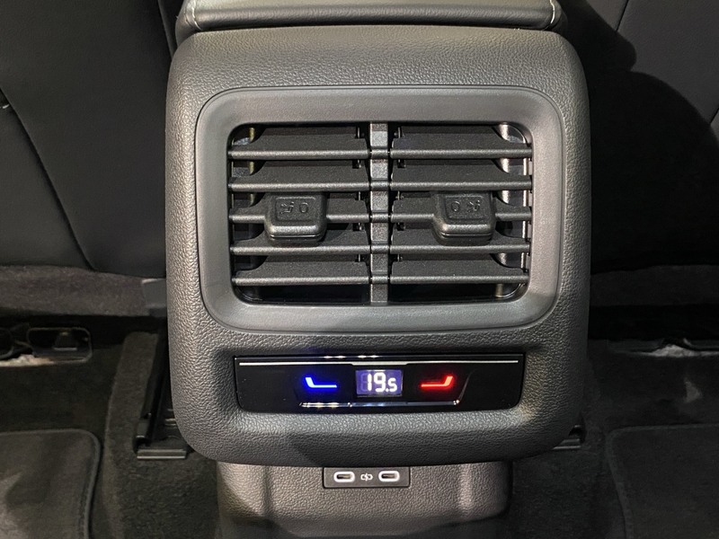 Volkswagen T-Roc Style 1.5 eTSI DSG / Navi RFK — photo 12
