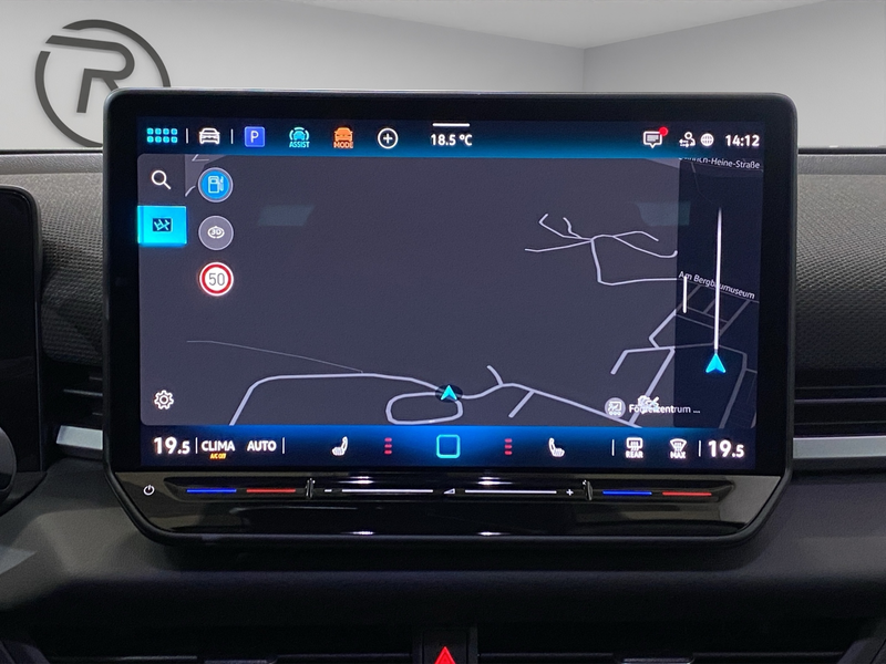 Volkswagen T-Roc Style 1.5 eTSI DSG / Navi RFK — photo 8