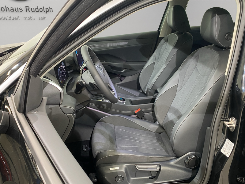 Volkswagen T-Roc Style 1.5 eTSI DSG / Navi RFK — photo 6