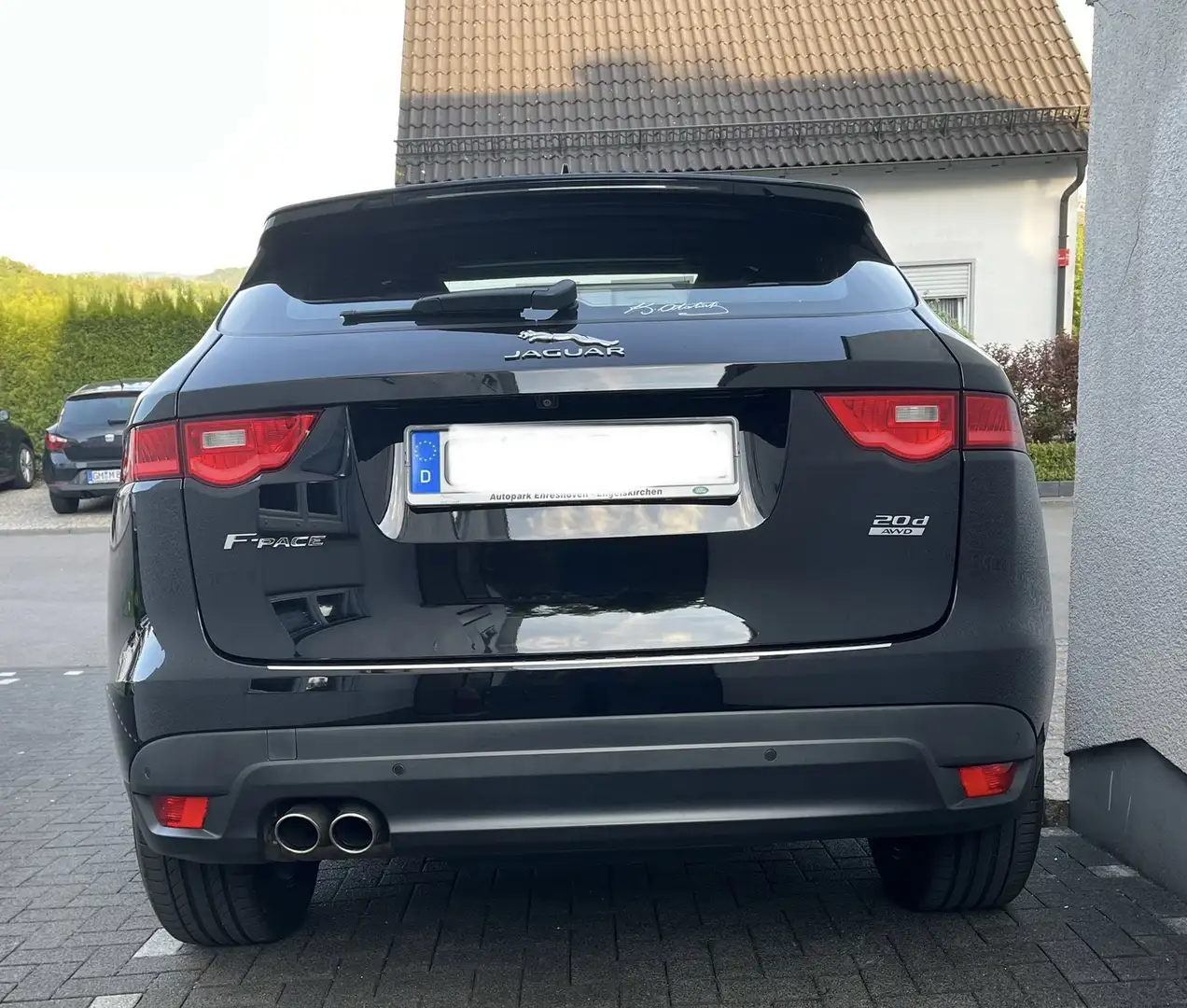 Jaguar F-Pace 20d AWD Prestige, Navi,Pano,Leder Noir - 2