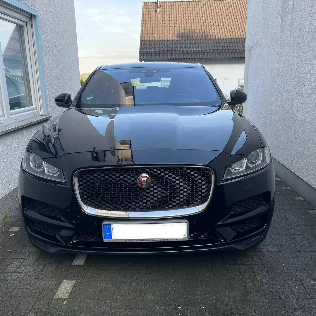 Jaguar F-Pace 20d AWD Prestige, Navi,Pano,Leder Noir - 1