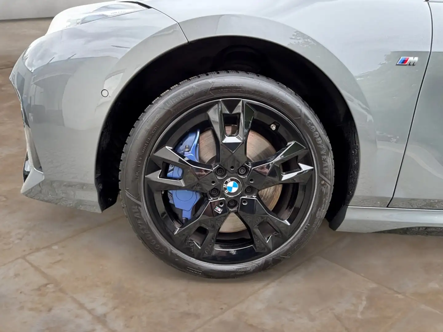 BMW 1er M Coupé M135 xDrive / NP= 65.740,- / Anhängerkupplung Grau - 2