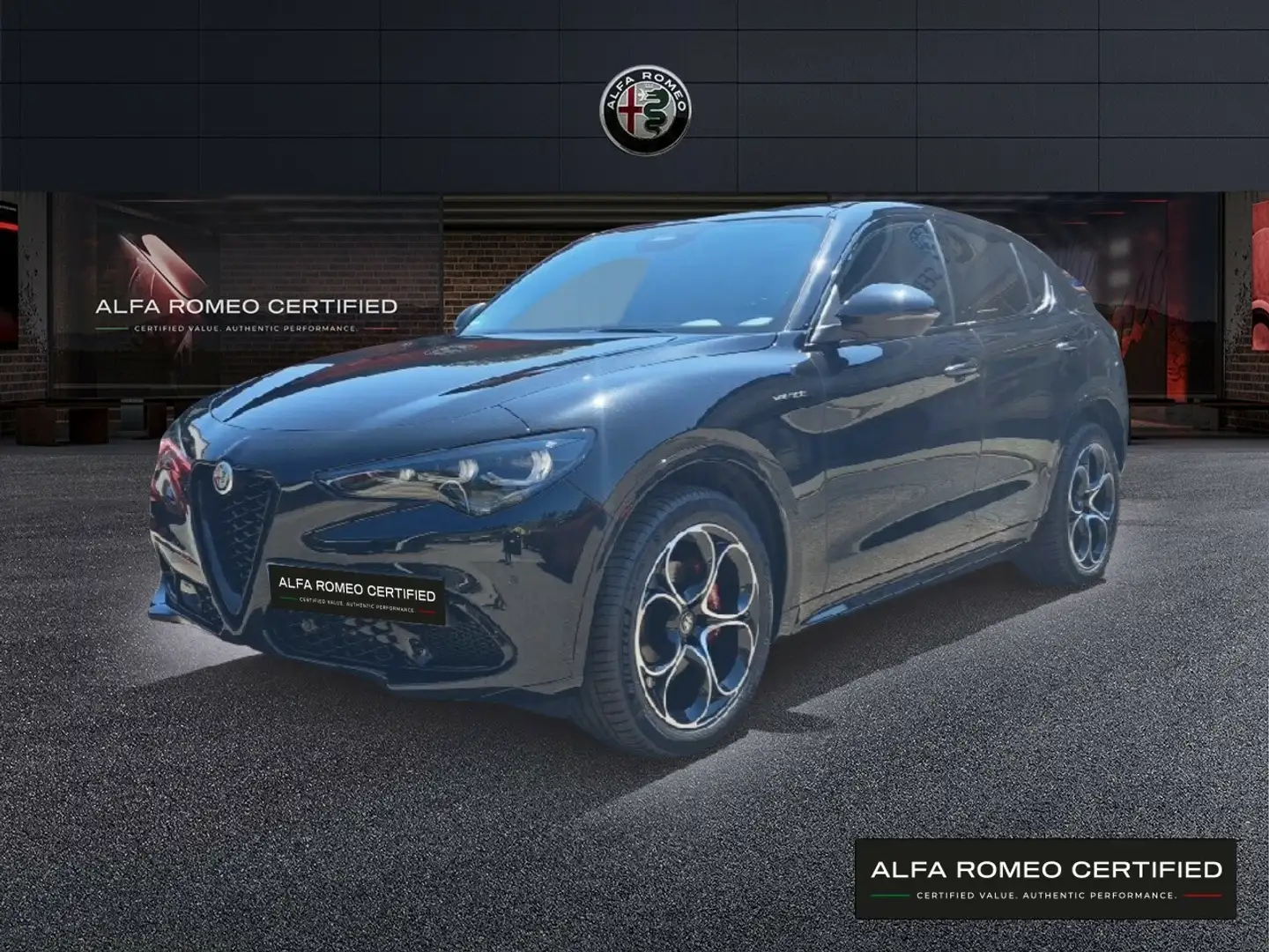 Alfa Romeo Stelvio Veloce 2.0 Turbo 16V AT8-Q4 Zwart - 1