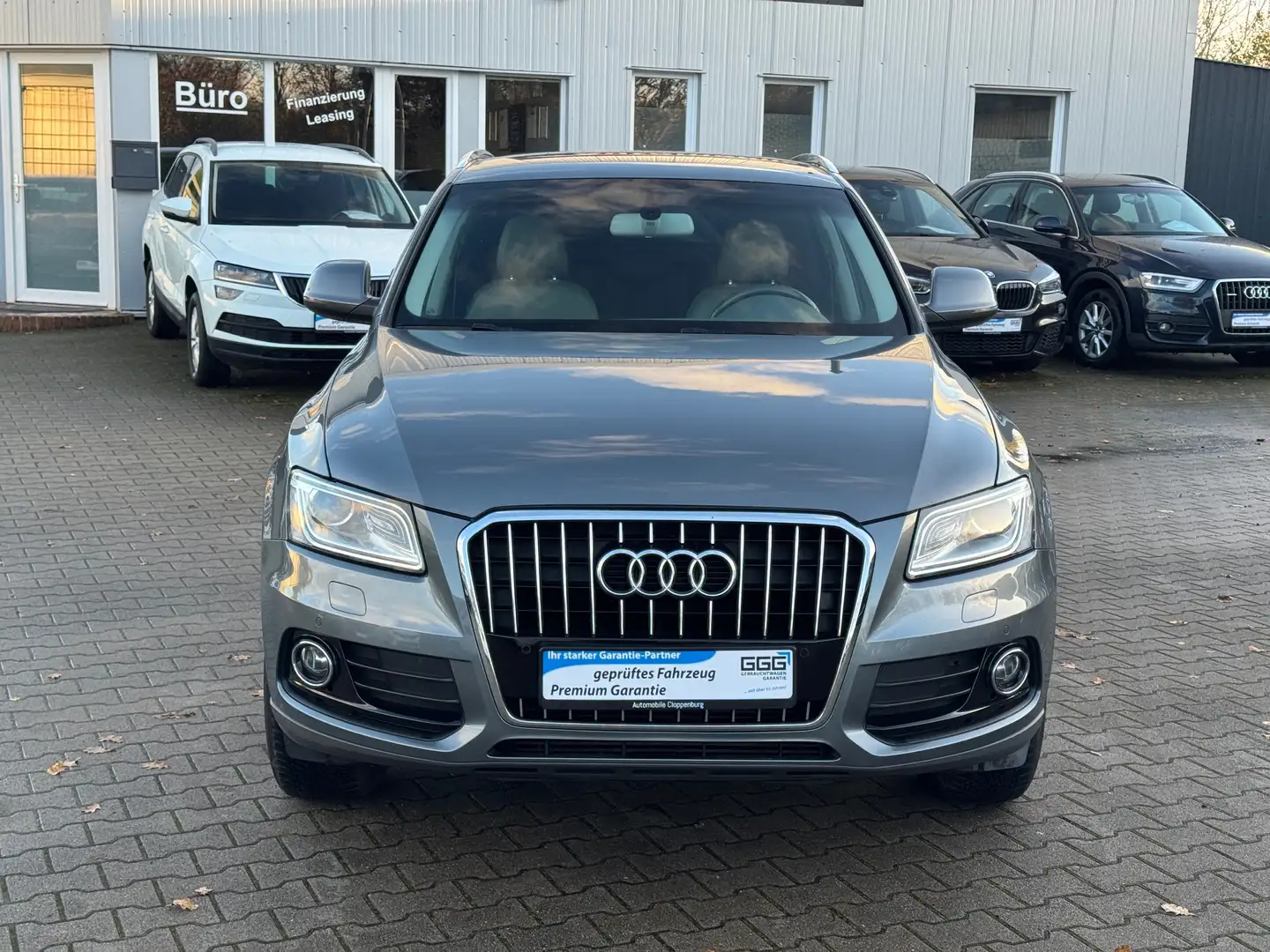 Audi Q5 2.0 TDI quattro S-tronic Grau - 2