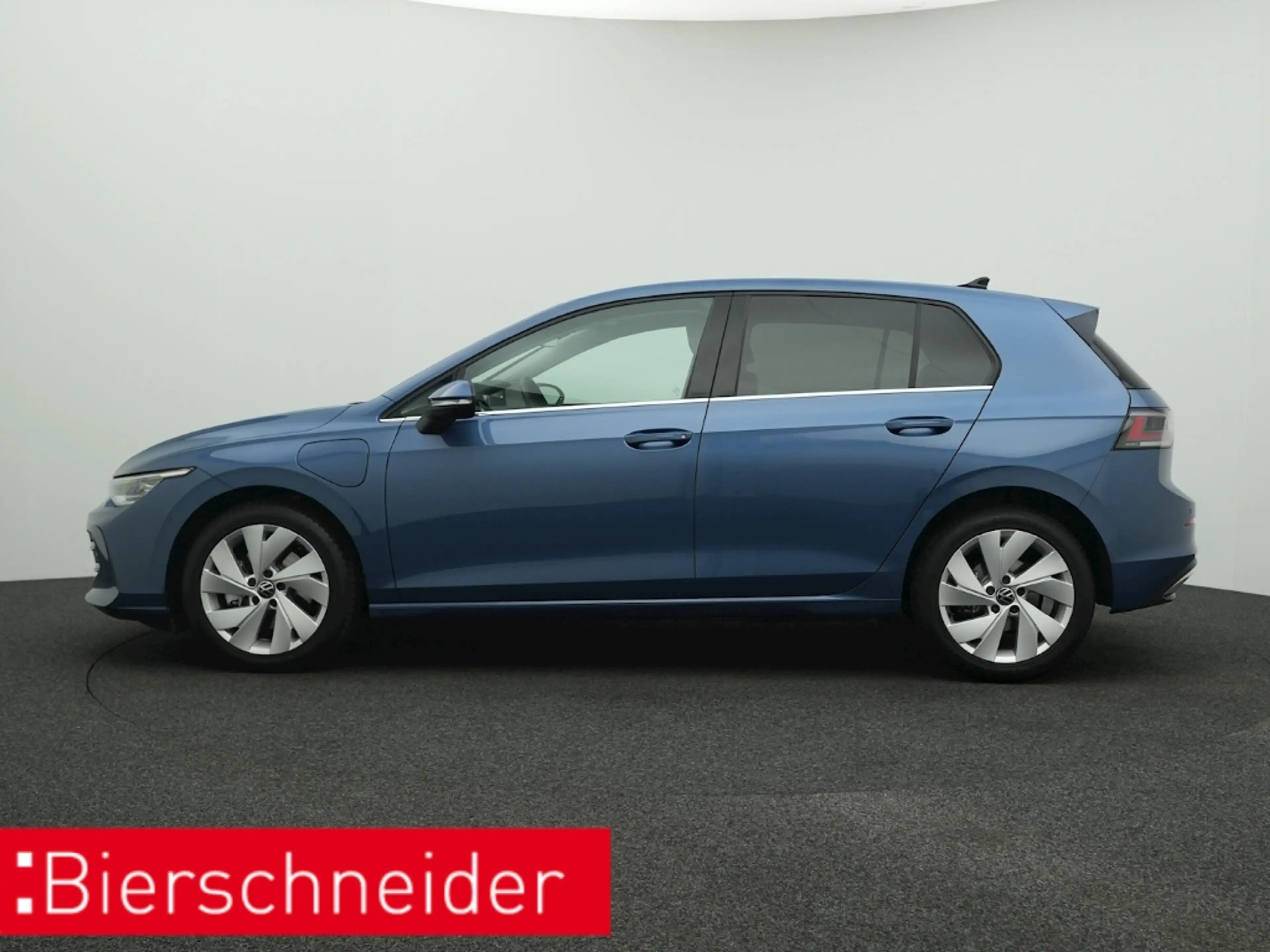 Volkswagen Golf 8 1.5 TSI eHybrid DSG Leasing ab 392 Euro NAVI AHK — photo 3