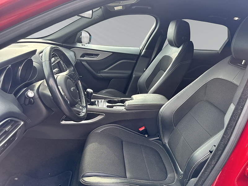 Jaguar F-Pace 20d AWD R-Sport — photo 9