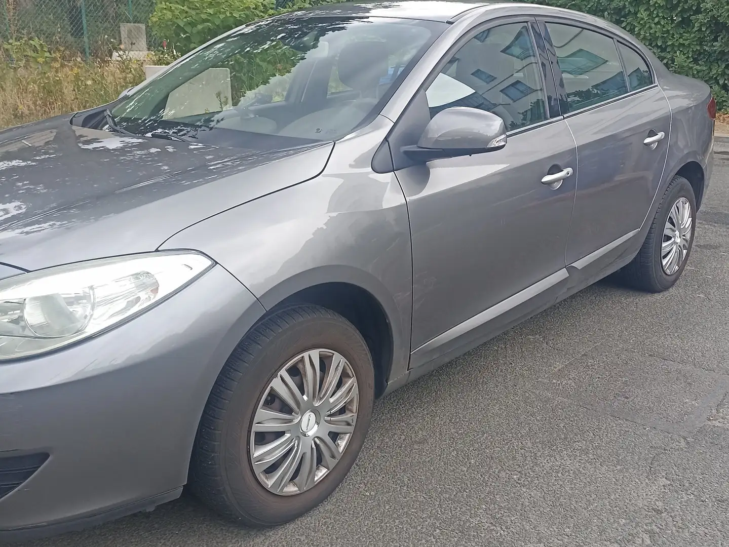 Renault Fluence Fluence 1.6i Dynamique Gris - 2
