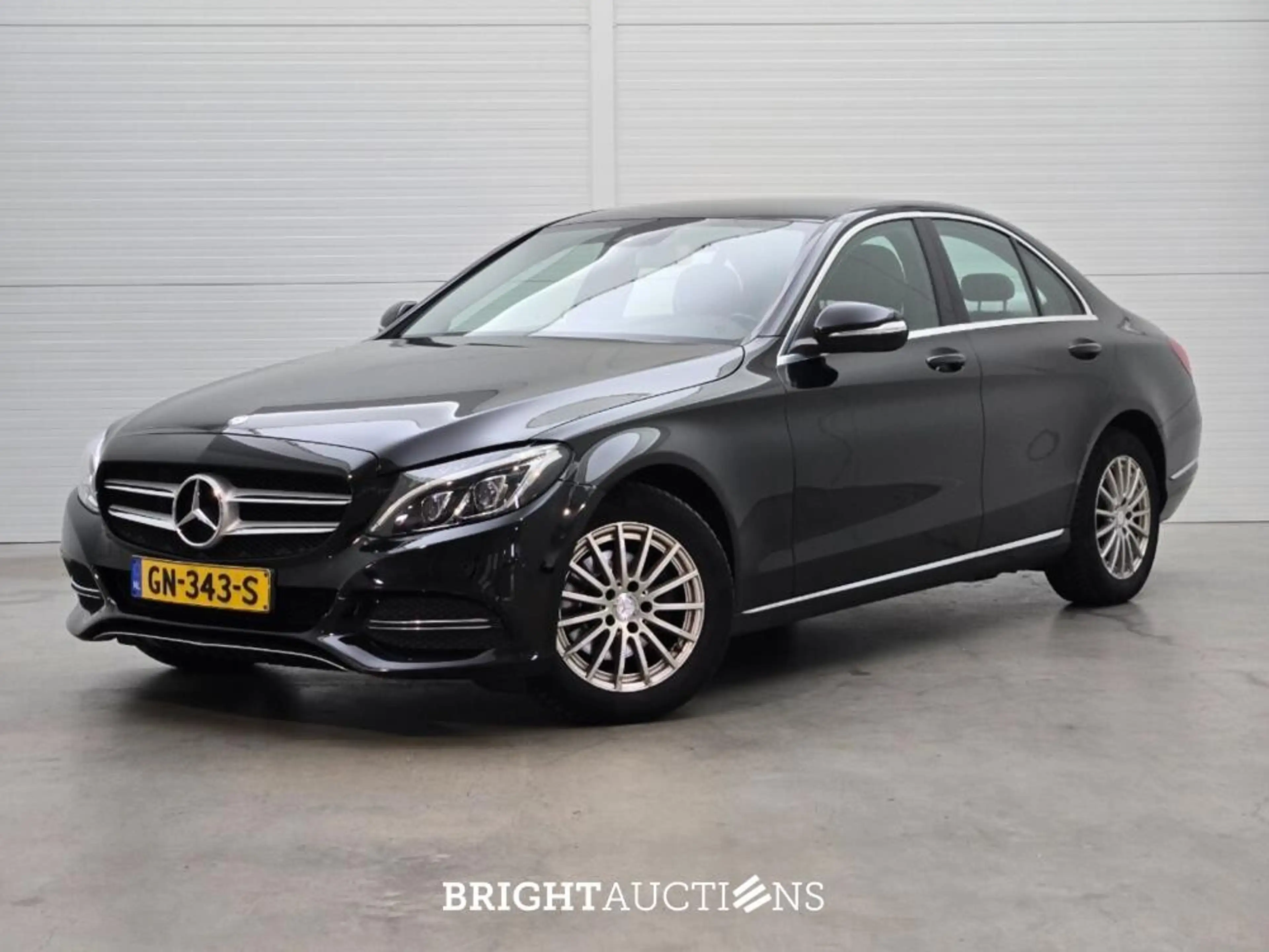 Mercedes-Benz C 180 1.6 156 PS