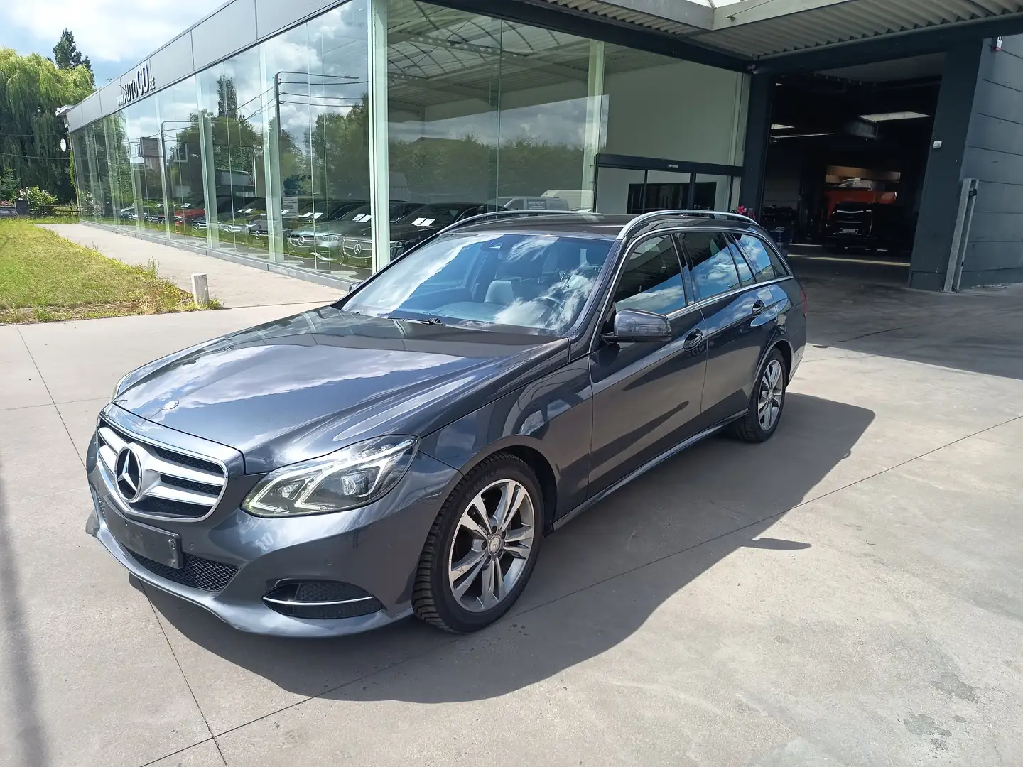 Mercedes-Benz E 200 CDI 7G-Tronic Avantgarde Gris - 1