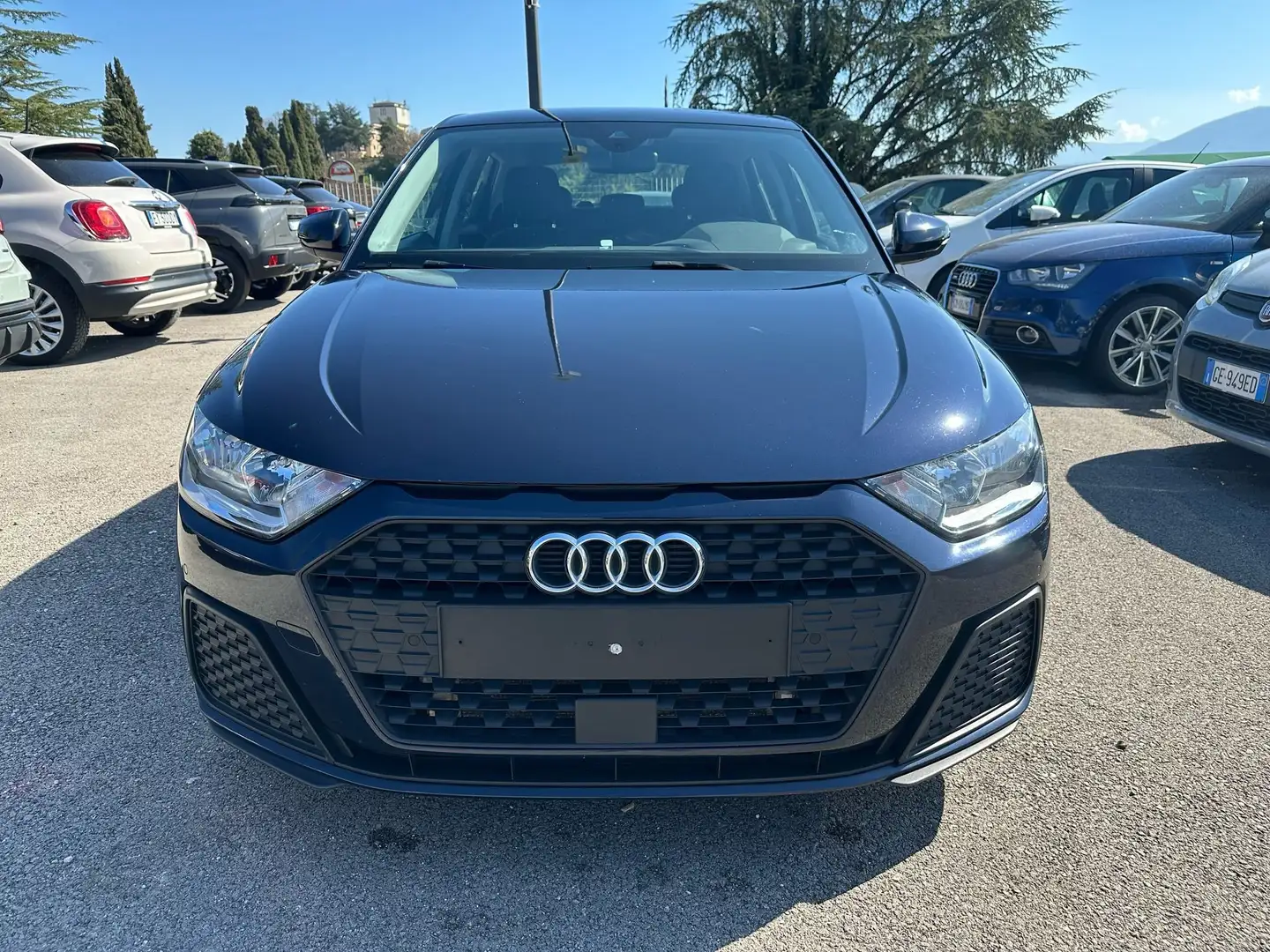 Audi A1 Sportback 25 1.0 tfsi Admired S-Tronic Virtual Blau - 2