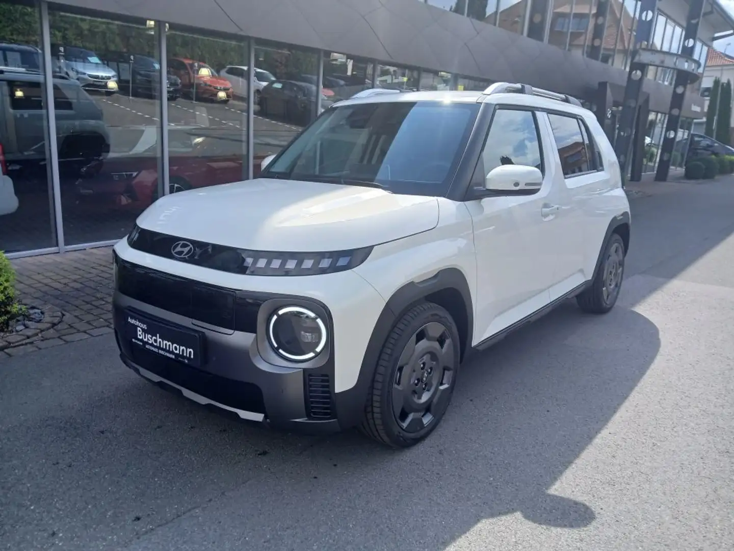 Hyundai Inster 49kWh Cross Beige - 1