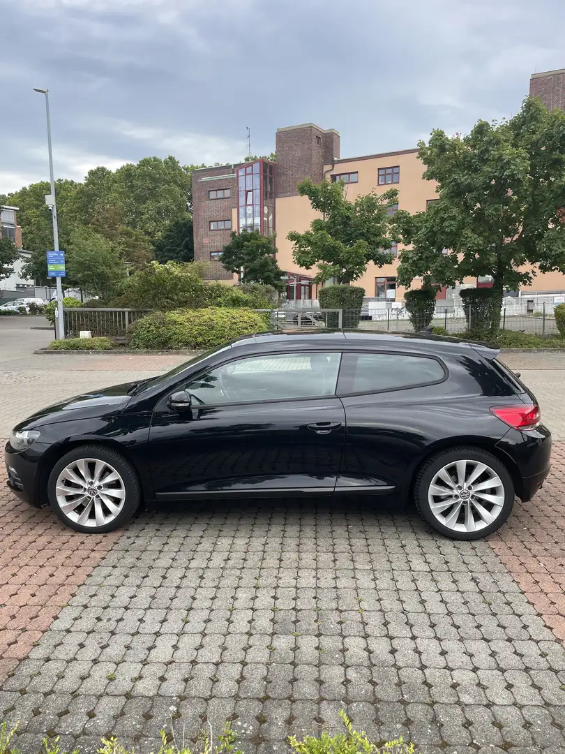 Volkswagen Scirocco 2.0 TSI DSG - 2