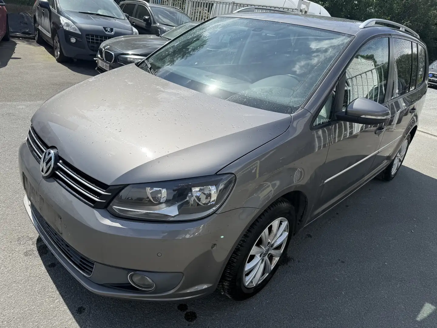 Volkswagen Touran 1.6 TDI DPF Comfortline - 1