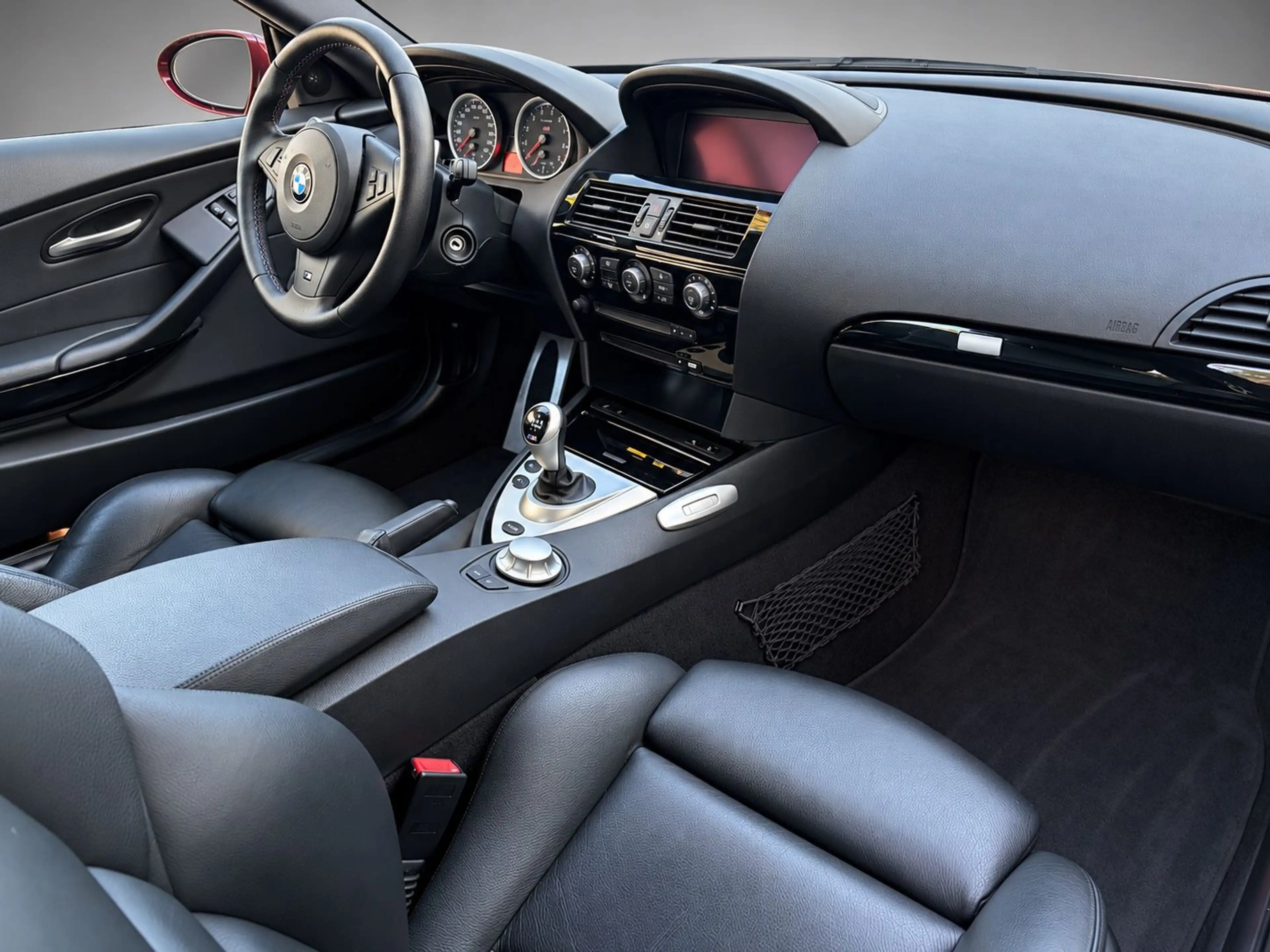 BMW M6 Deutsch, 2. Hand, außergewöhlicher Zustand — photo 9