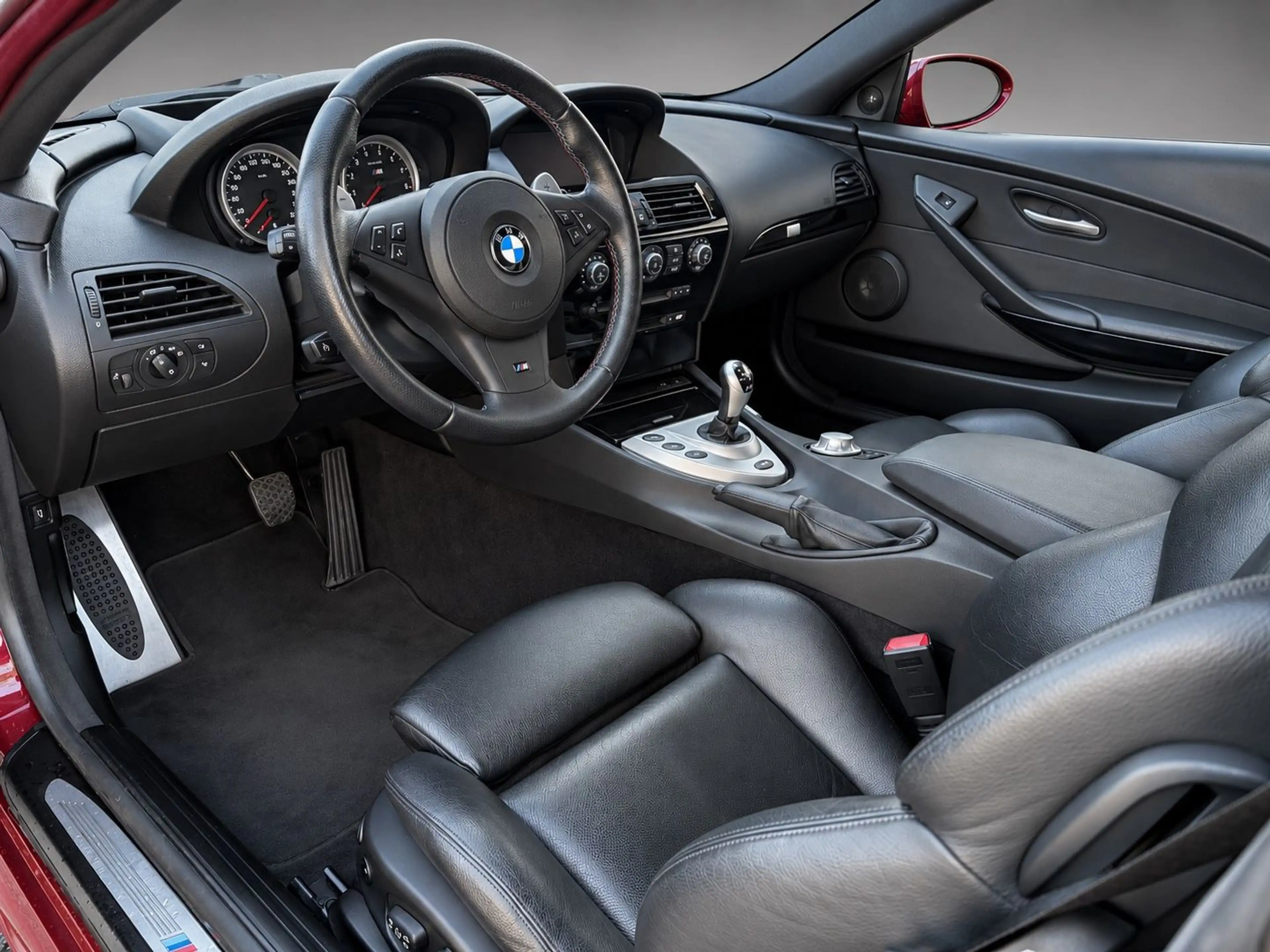 BMW M6 Deutsch, 2. Hand, außergewöhlicher Zustand — photo 7