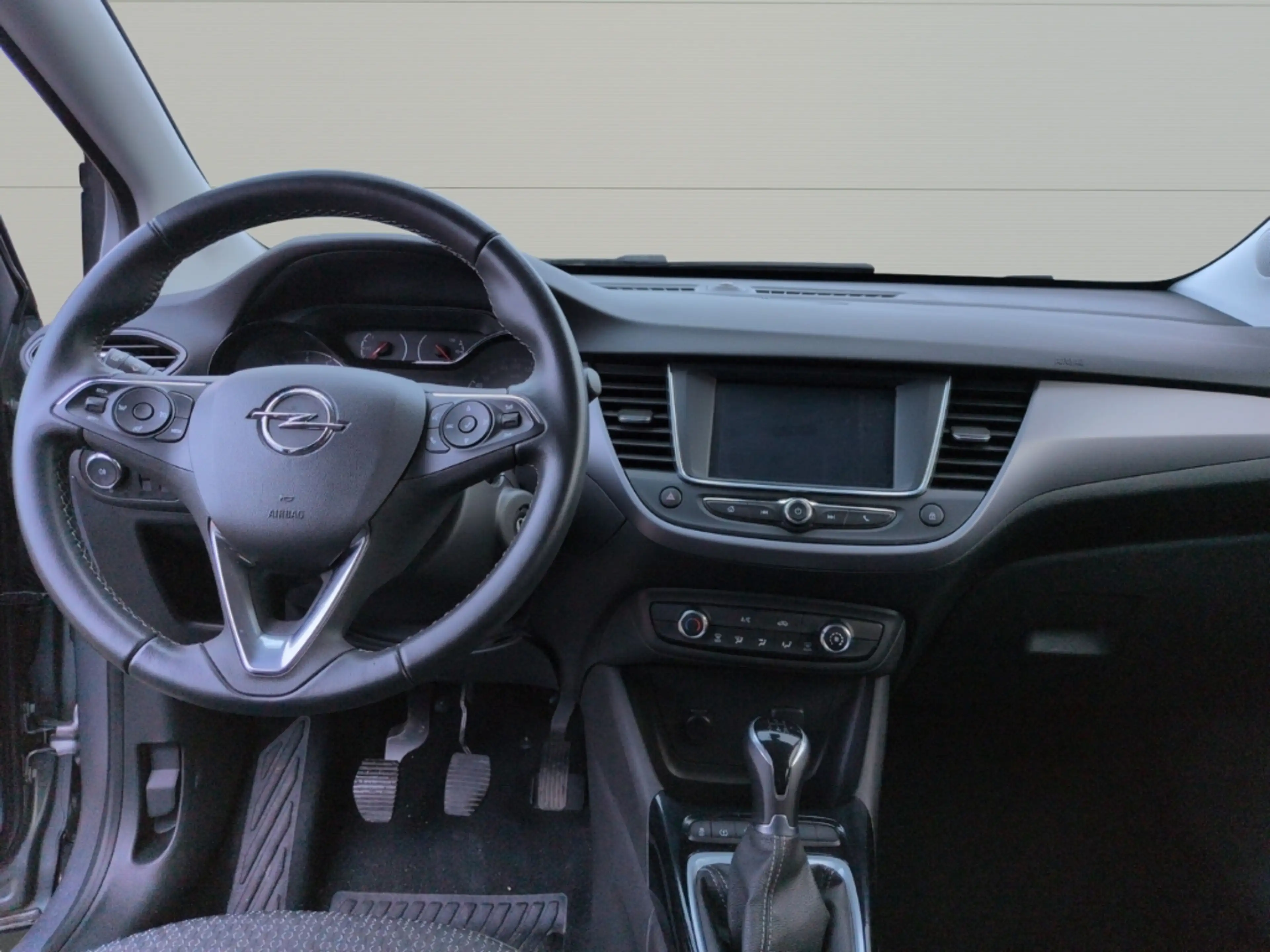 Opel Crossland Edition Rückfahrkamera Tempomat LED Apple CarPlay — photo 9