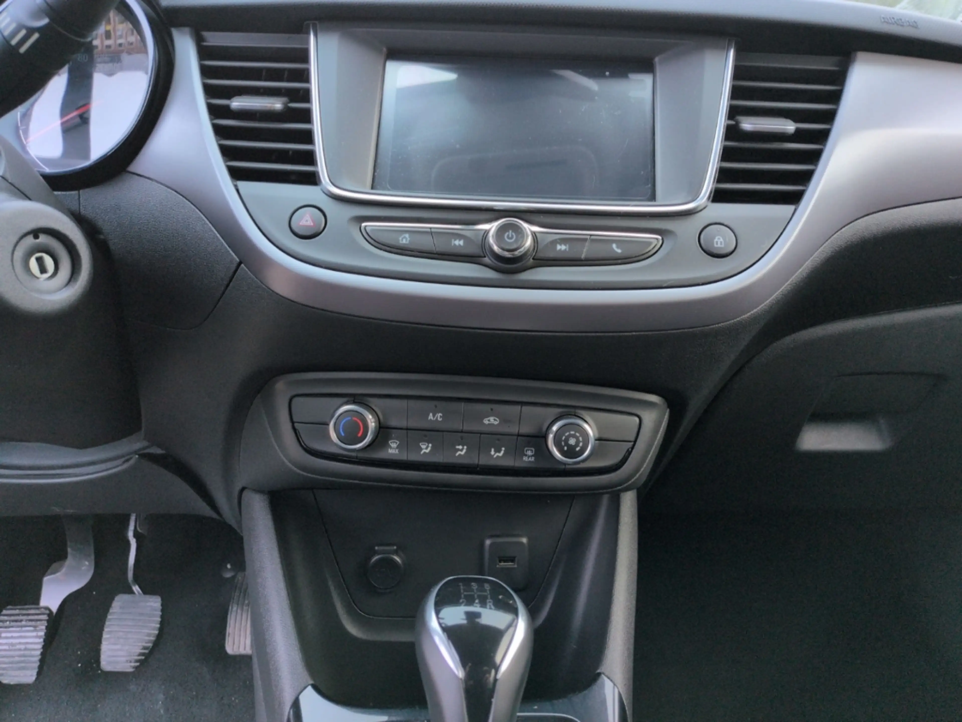 Opel Crossland Edition Rückfahrkamera Tempomat LED Apple CarPlay — photo 10